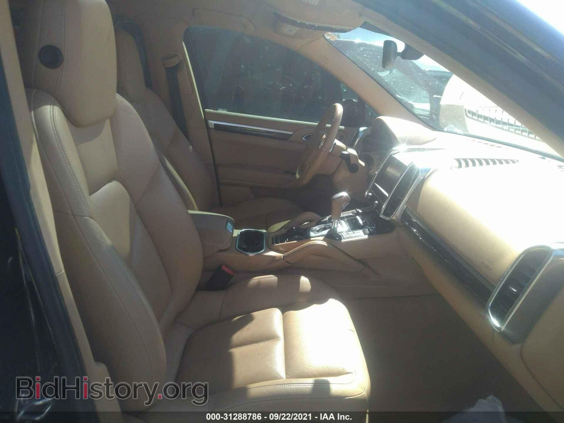2011 PORSCHE CAYENNE - VIN: WP1AA2A29BLA06845 - Фото 5