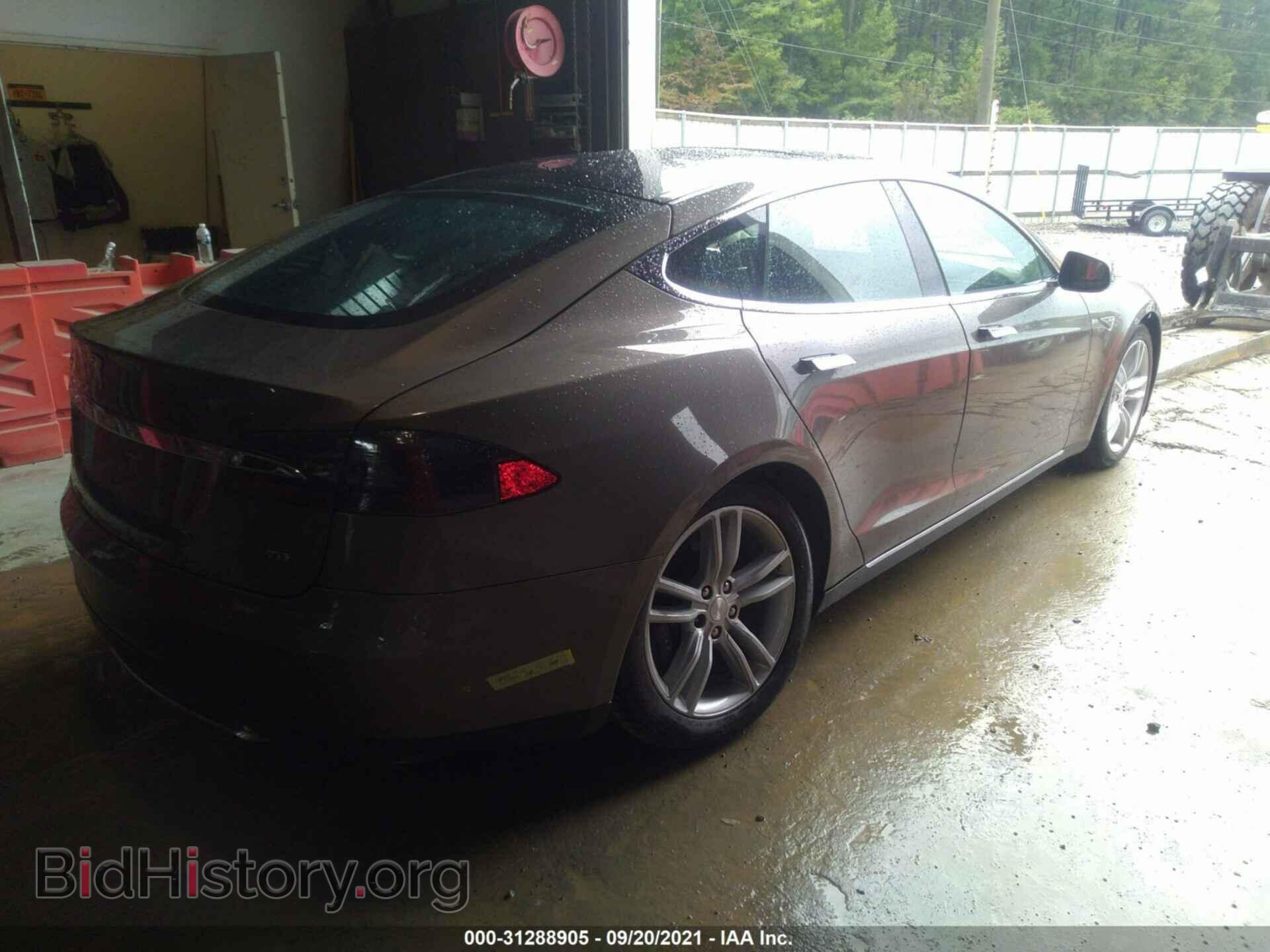 2015 TESLA MODEL S - VIN: 5YJSA1S12FF100371 - Фото 4