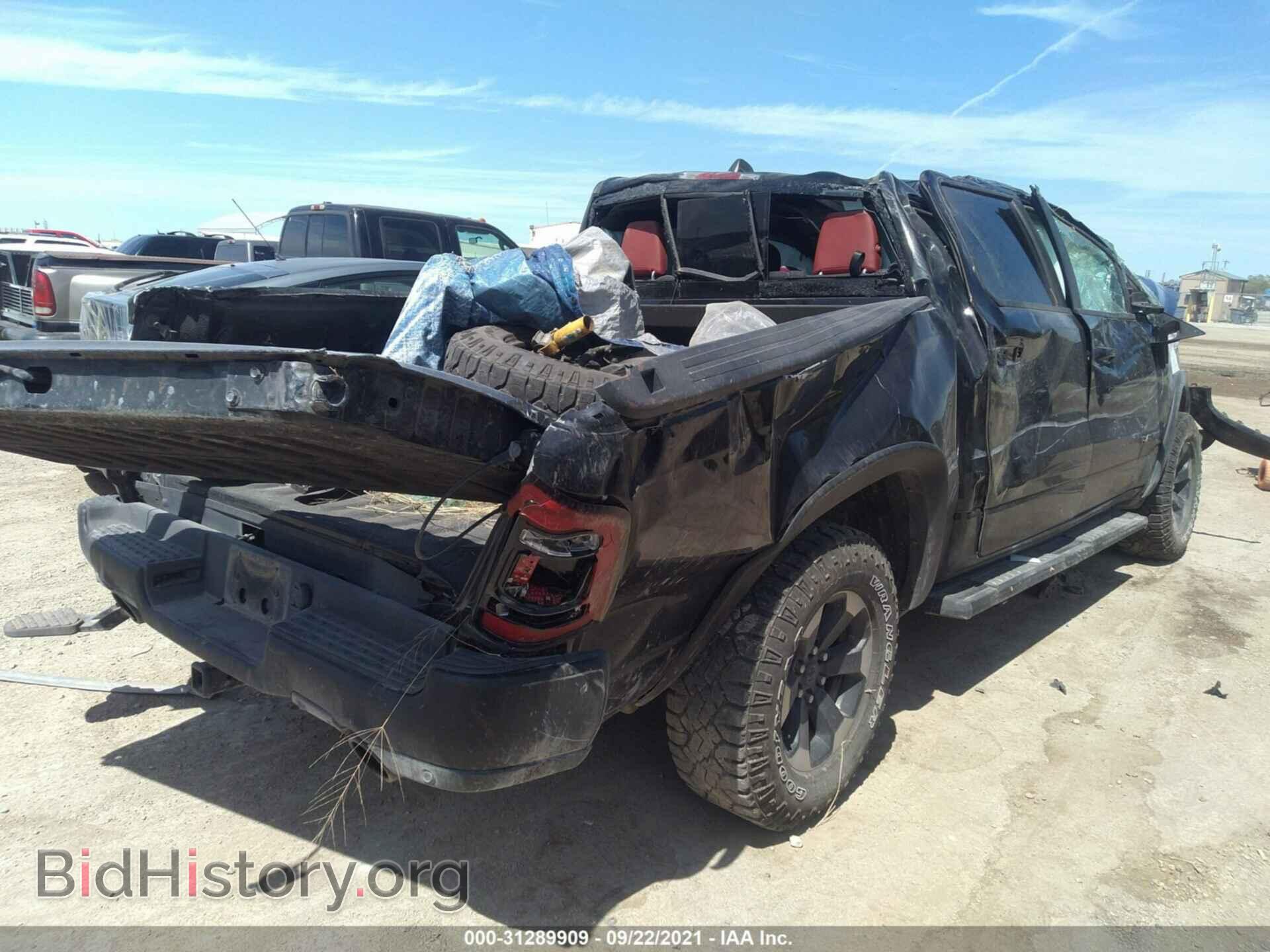 2019 RAM 1500 - VIN: 1C6SRFLTXKN733208 - Фото 4