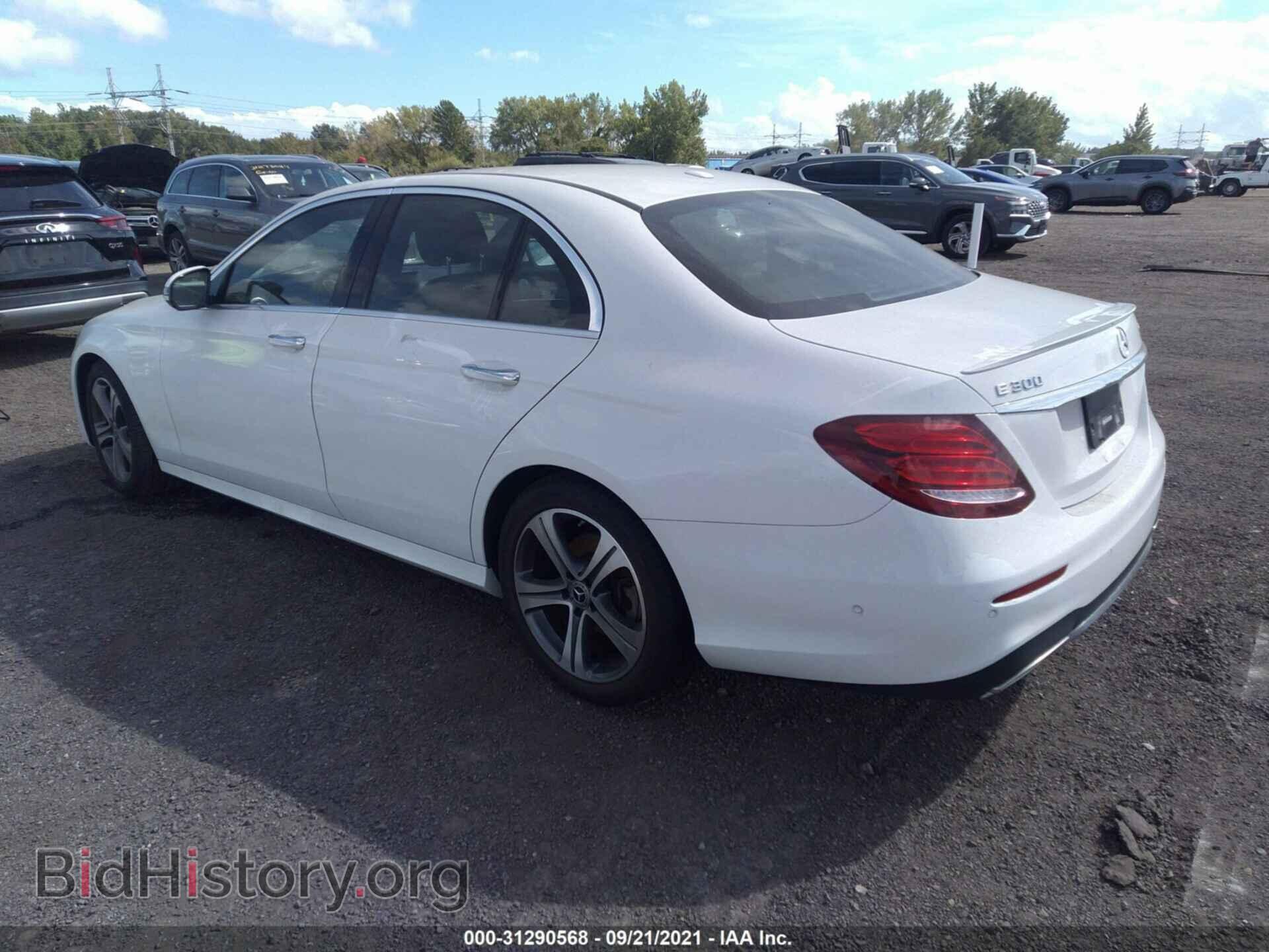 2019 MERCEDES-BENZ E-CLASS - VIN: WDDZF4KBXKA544570 - Фото 3
