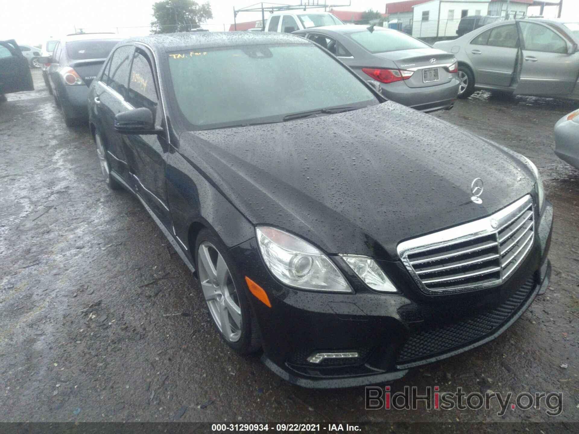 Photo WDDHF5GB0BA422715 - MERCEDES-BENZ E-CLASS 2011