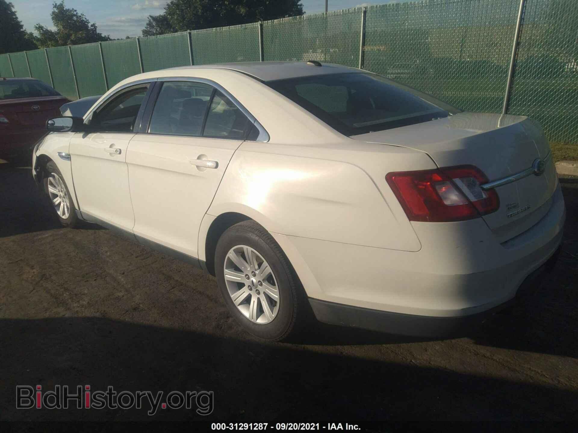 2011 FORD TAURUS - VIN: 1FAHP2DW2BG173396 - Фото 3