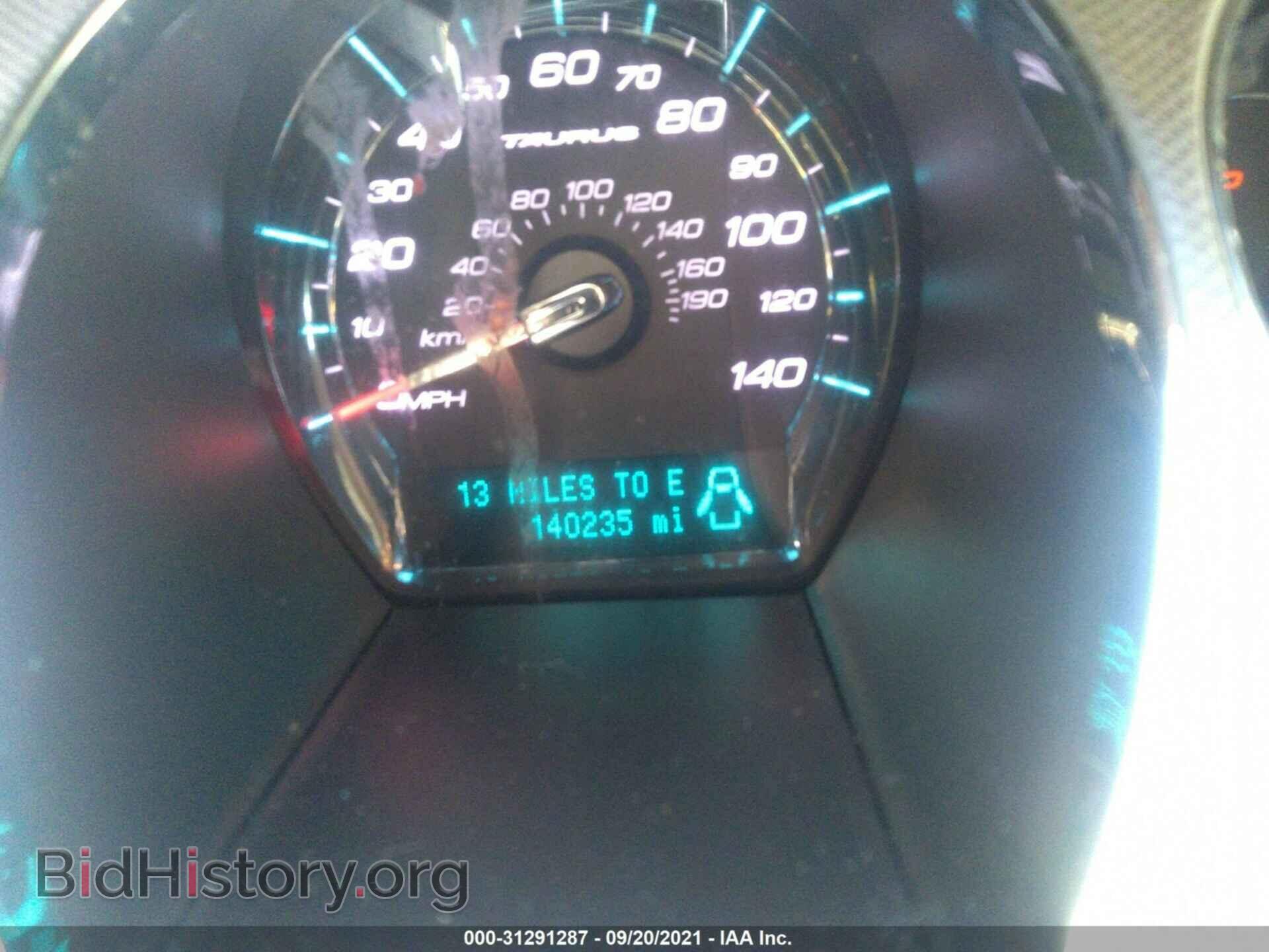 2011 FORD TAURUS - VIN: 1FAHP2DW2BG173396 - Фото 7