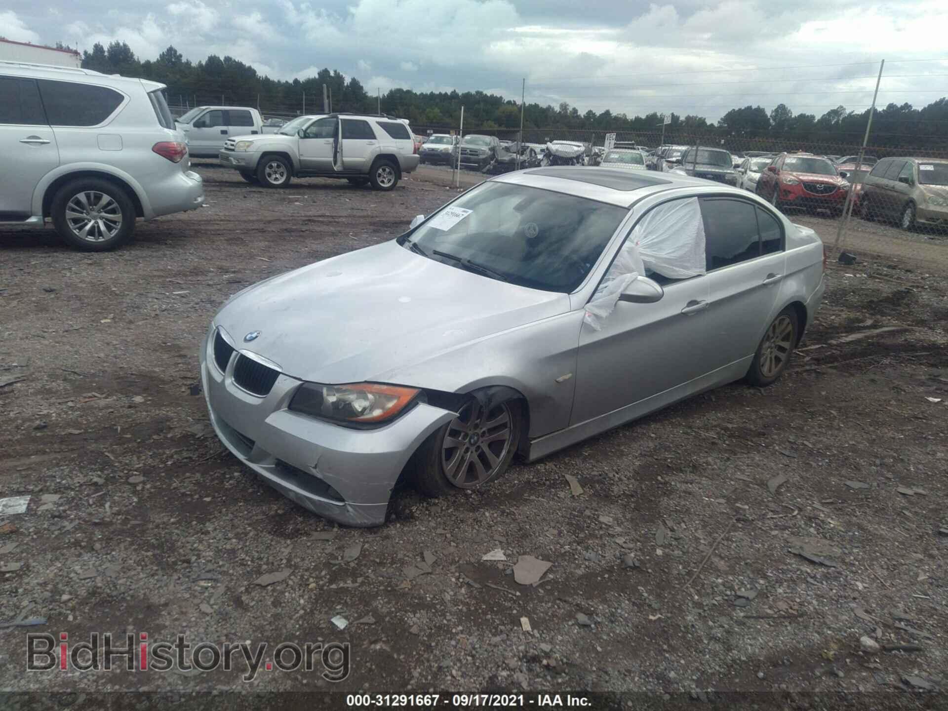 2007 BMW 3 SERIES - VIN: WBAVA33587KX80921 - Фото 2