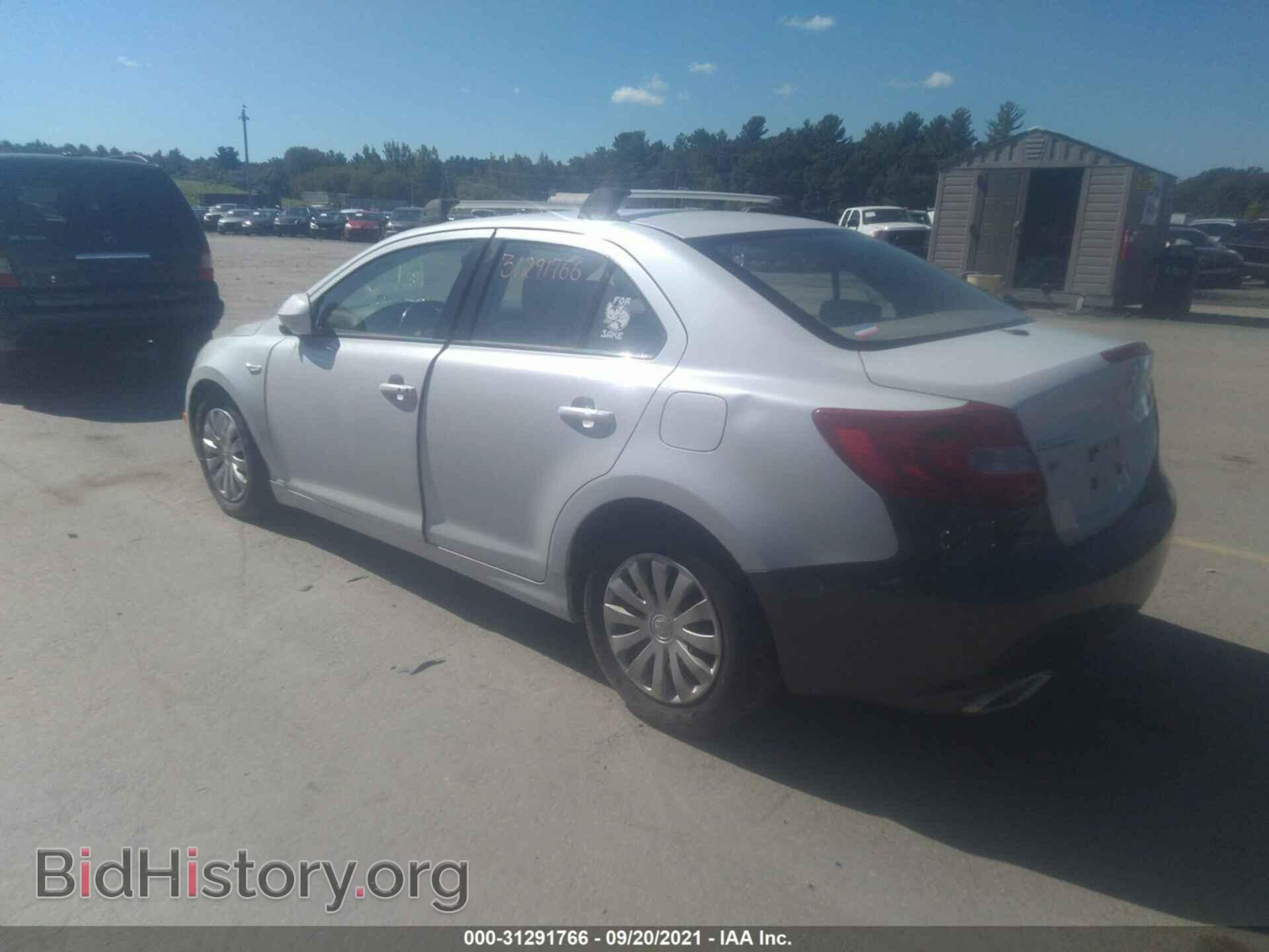 2011 SUZUKI KIZASHI - VIN: JS2RF9A19B6110066 - Photo 3