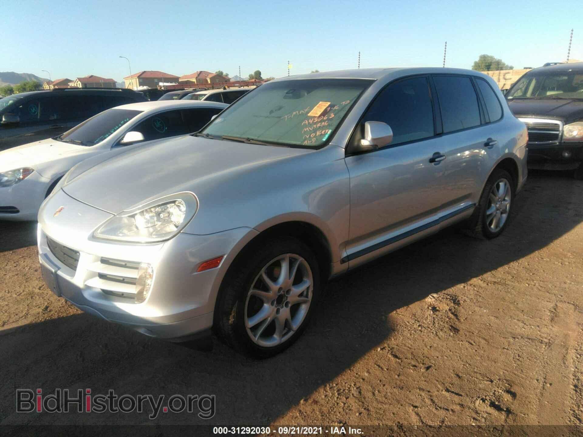 2008 PORSCHE CAYENNE - VIN: WP1AB29P28LA43063 - Фото 2