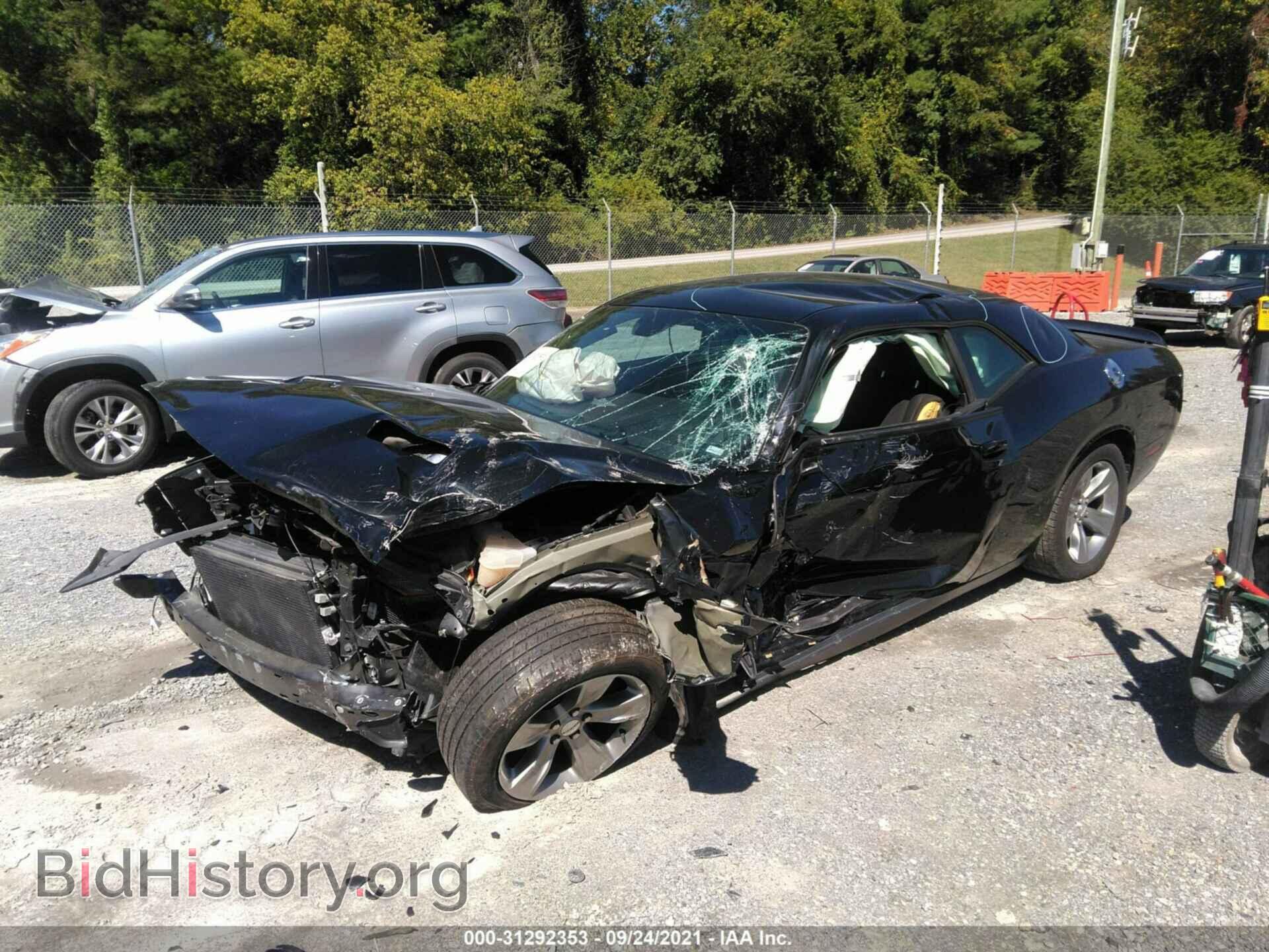 2019 DODGE CHALLENGER - VIN: 2C3CDZAG4KH714542 - Photo 2