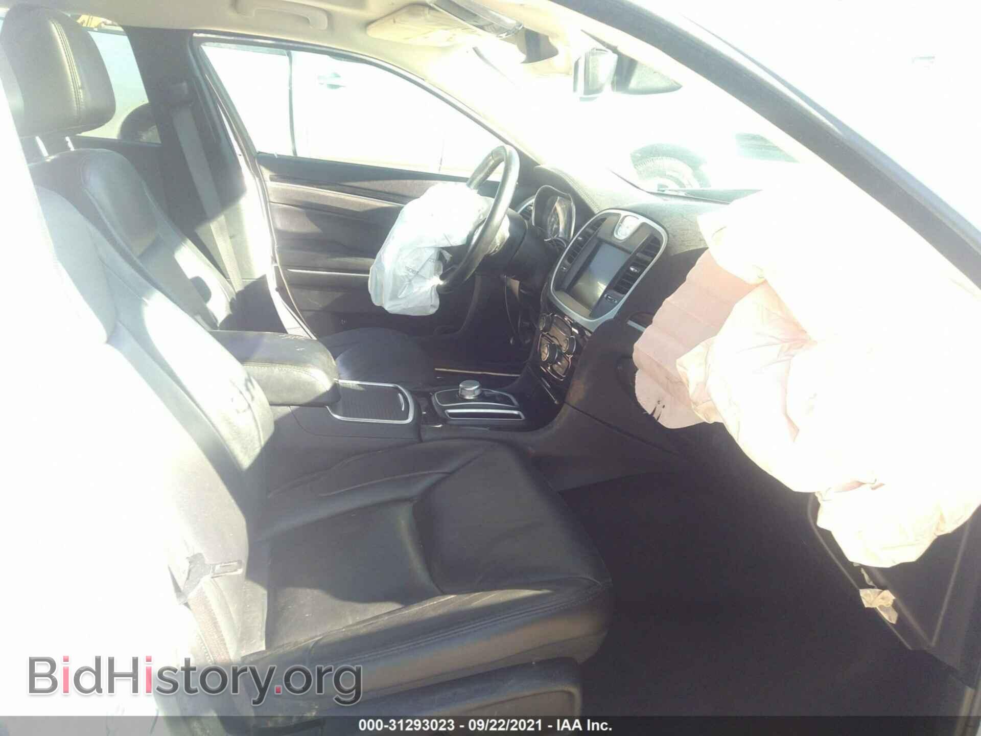 2015 CHRYSLER 300 - VIN: 2C3CCAAG8FH845533 - Фото 5