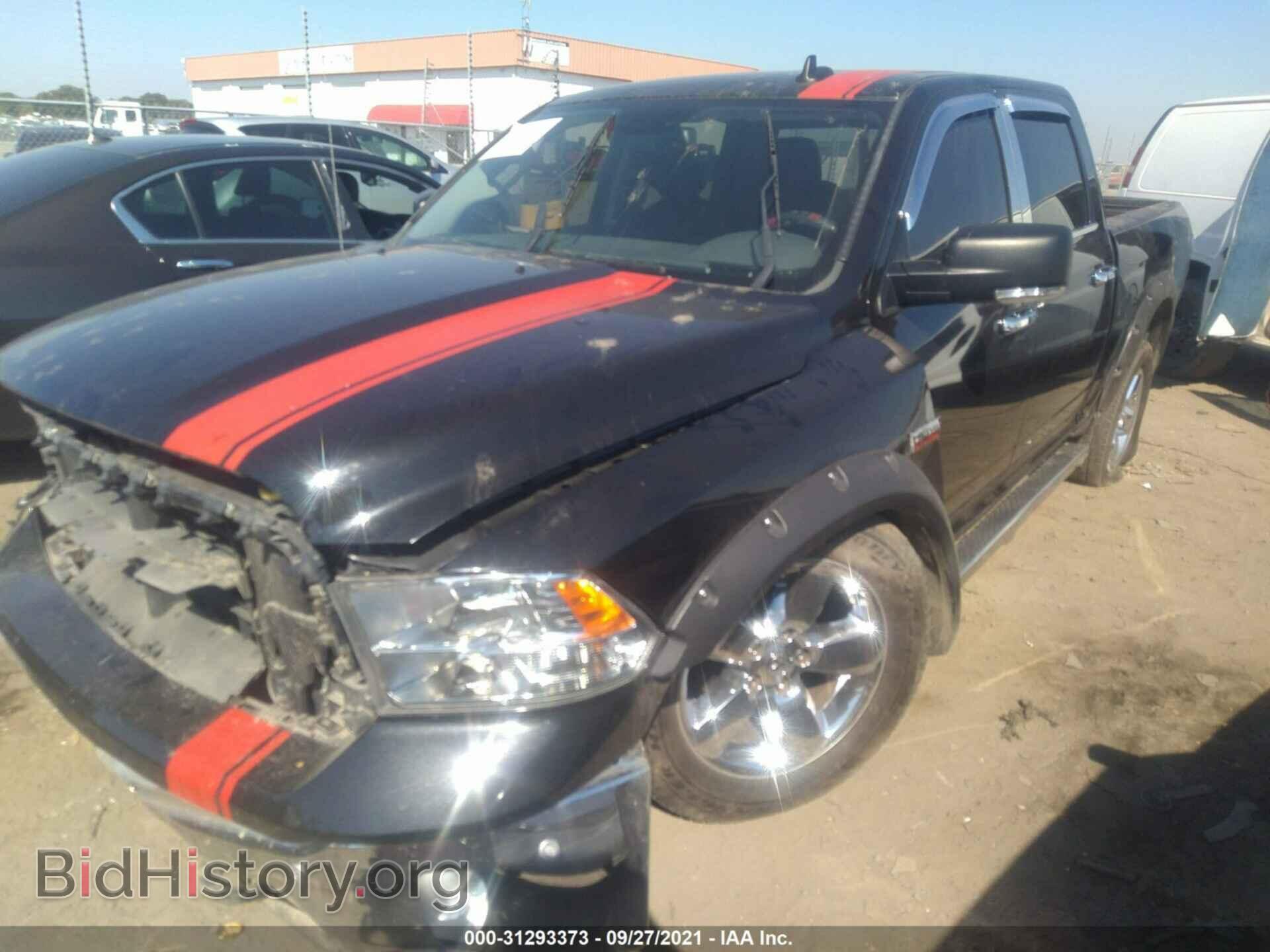 2016 RAM 1500 - VIN: 3C6RR7LT0GG201356 - Фото 2