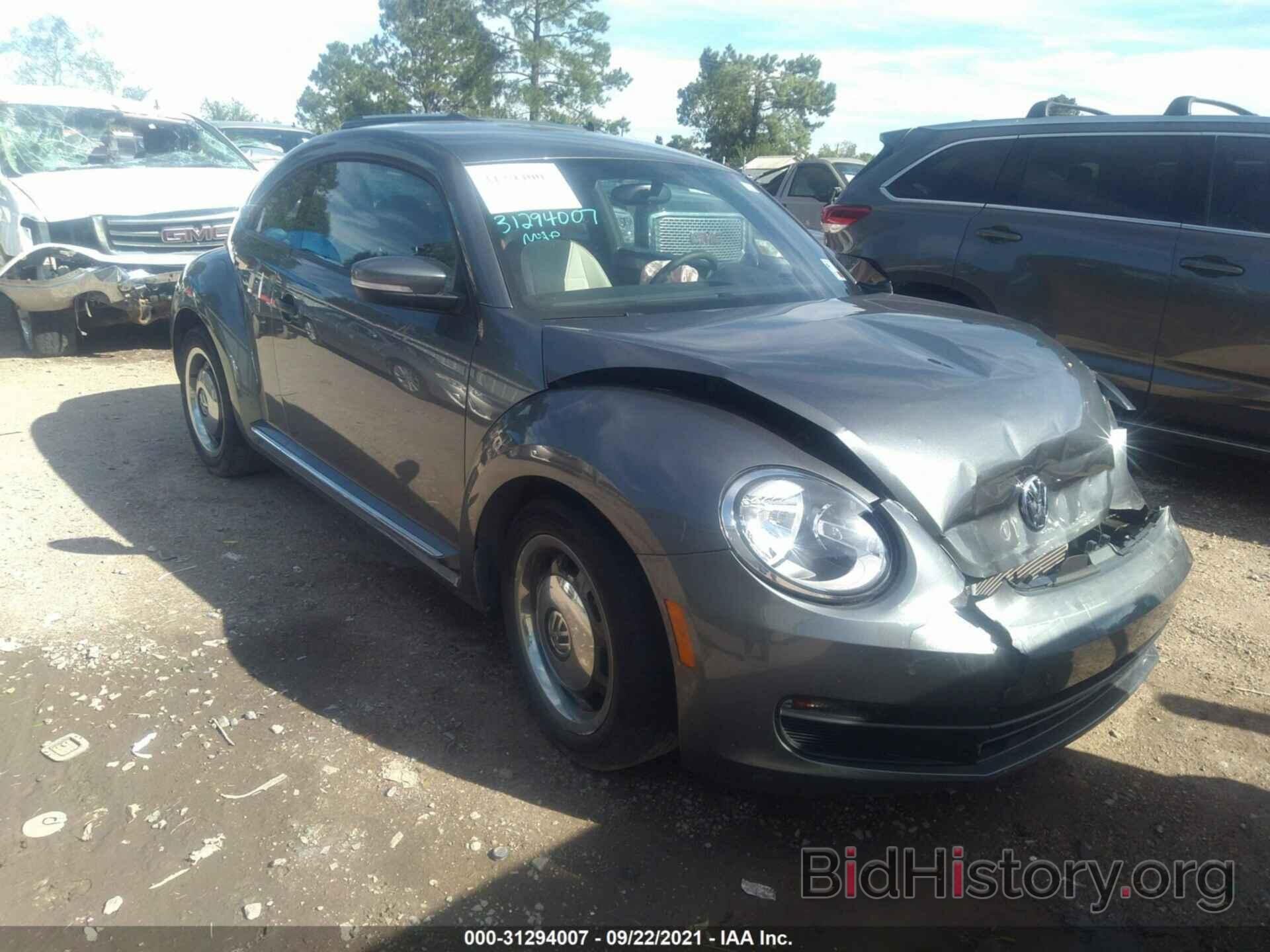 Photo 3VWF17AT4GM635199 - VOLKSWAGEN BEETLE COUPE 2016
