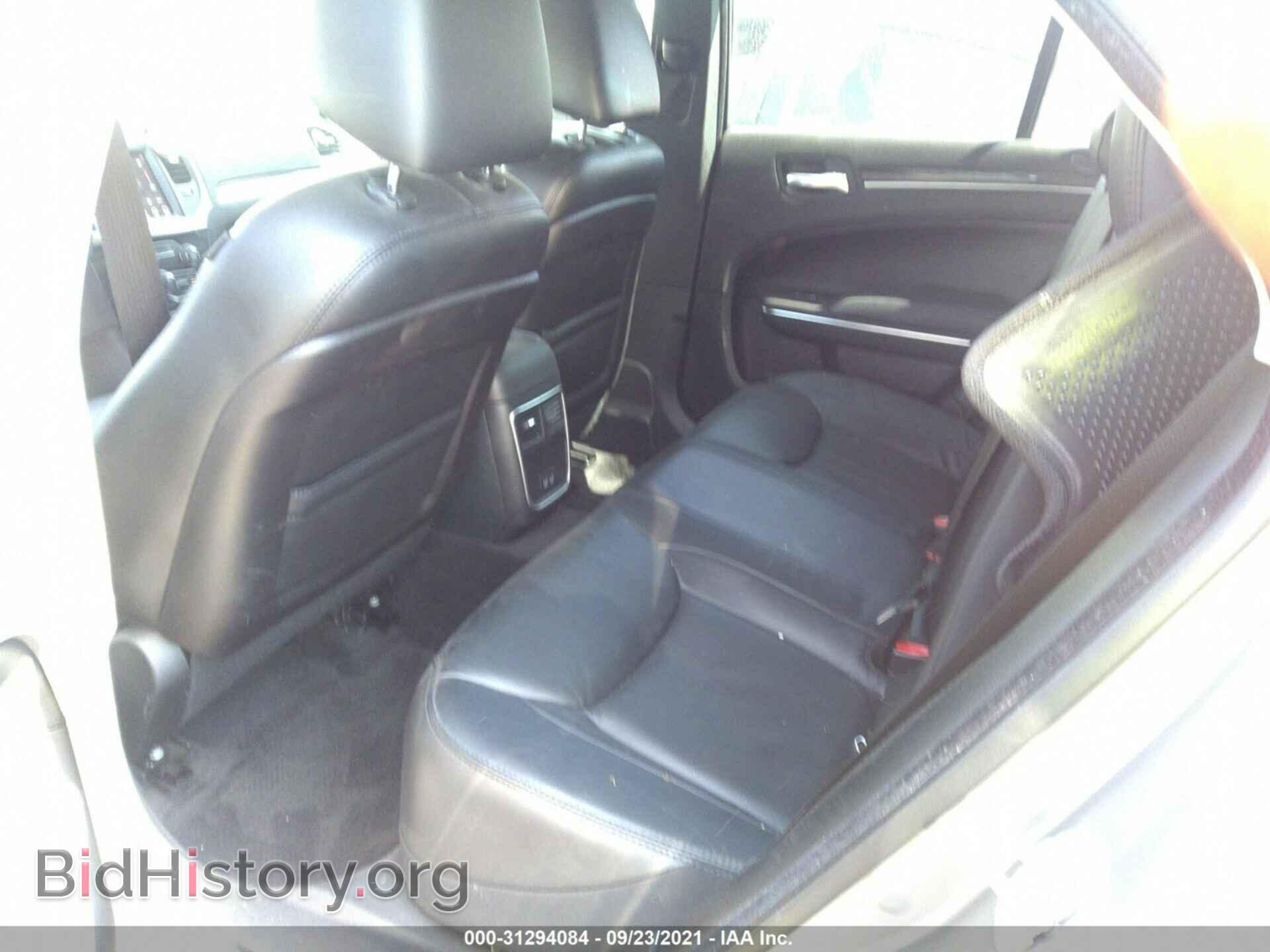 2017 CHRYSLER 300 - VIN: 2C3CCAAGXHH668146 - Фото 8