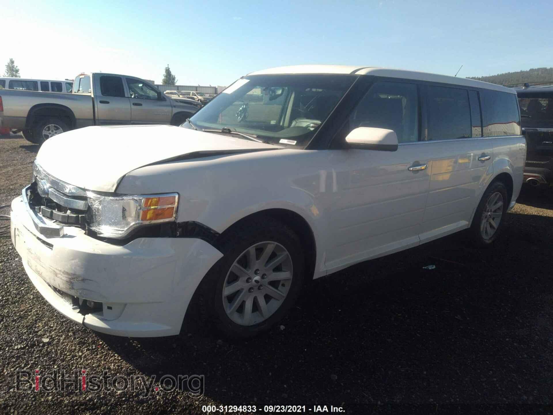 2009 FORD FLEX - VIN: 2FMEK62CX9BA24596 - Photo 2