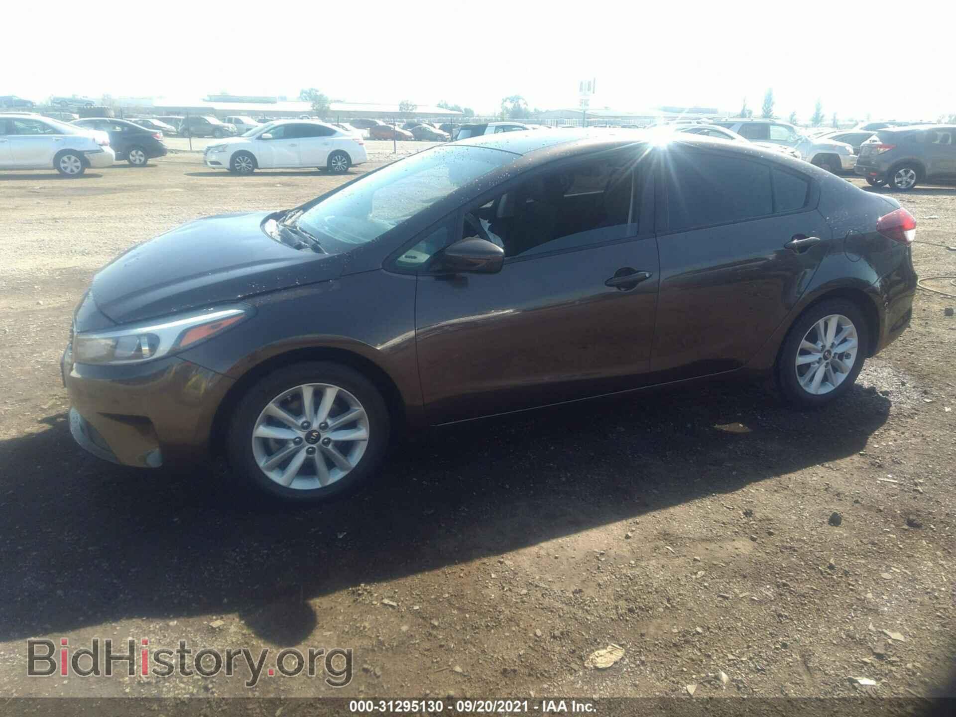 2017 KIA FORTE - VIN: 3KPFL4A79HE013949 - Фото 2