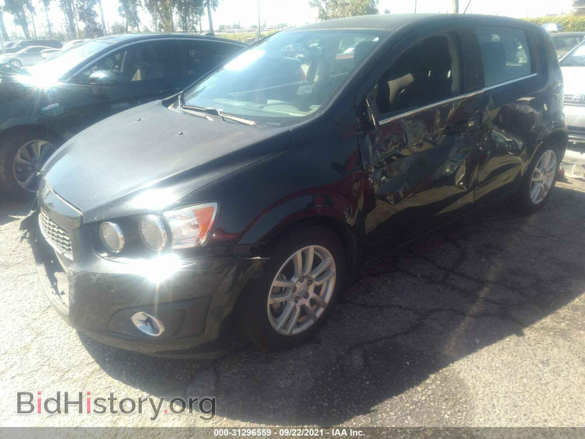 2015 CHEVROLET SONIC - VIN: 1G1JC6SB1F4134782 - Фото 2