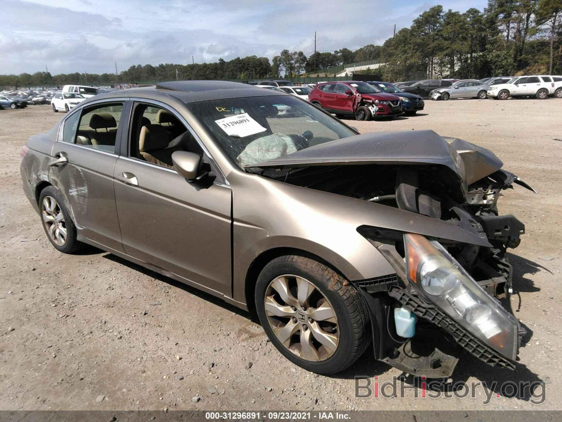 Photo 1HGCP2F8XAA155511 - HONDA ACCORD SDN 2010