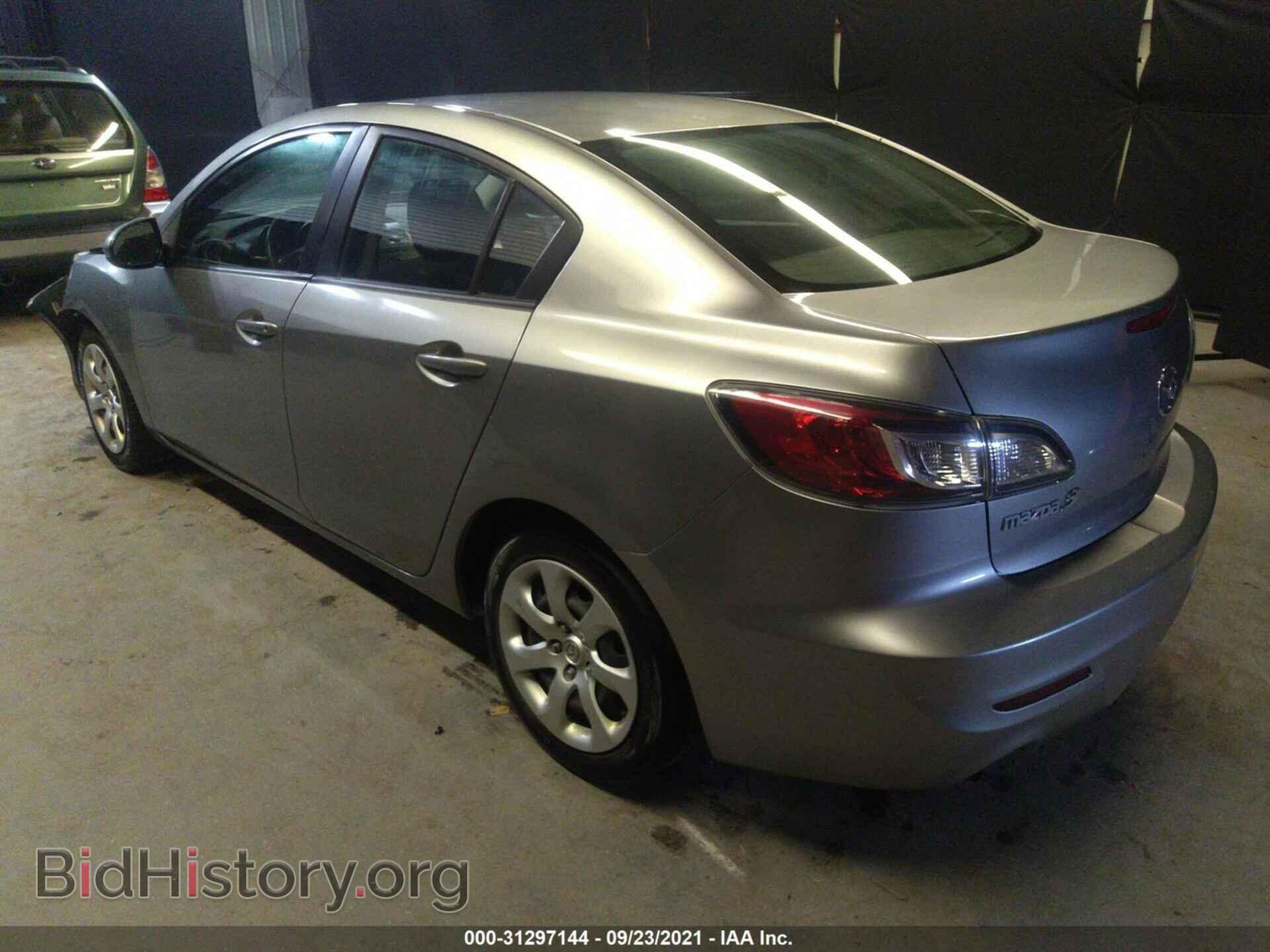 2013 MAZDA MAZDA3 - VIN: JM1BL1TG9D1727863 - Фото 3