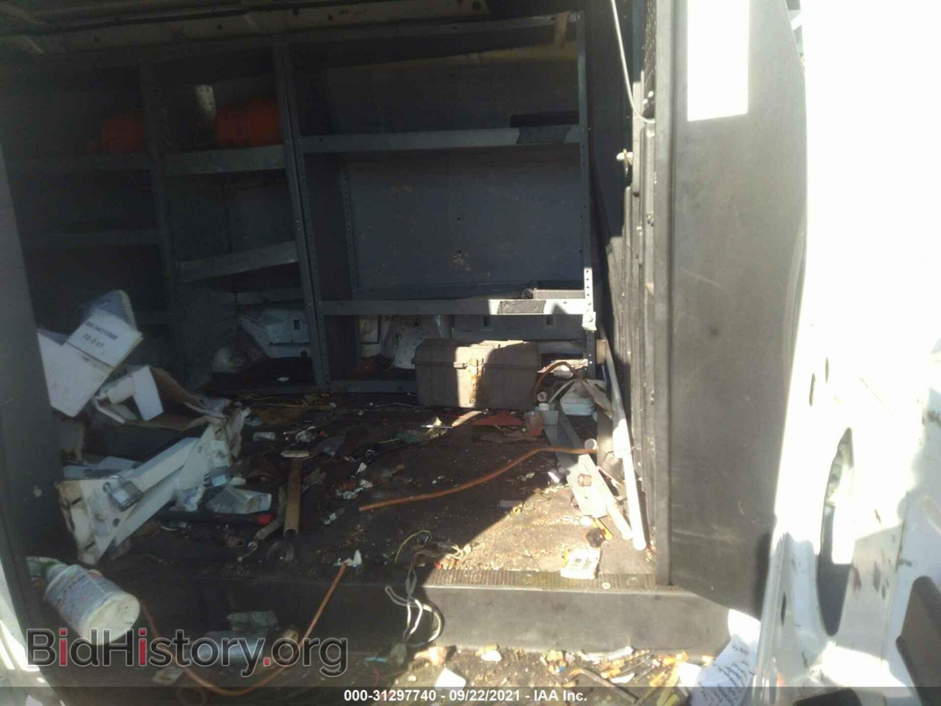 2009 FORD ECONOLINE CARGO VAN - VIN: 1FTNE24W79DA66097 - Photo 8