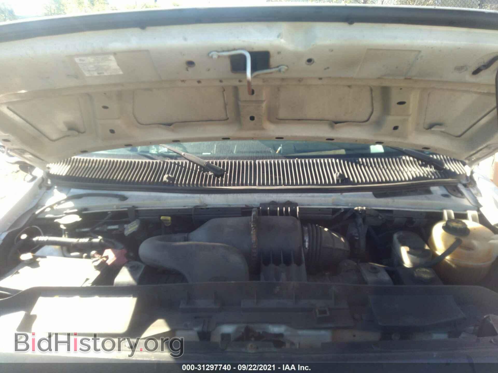 2009 FORD ECONOLINE CARGO VAN - VIN: 1FTNE24W79DA66097 - Photo 10