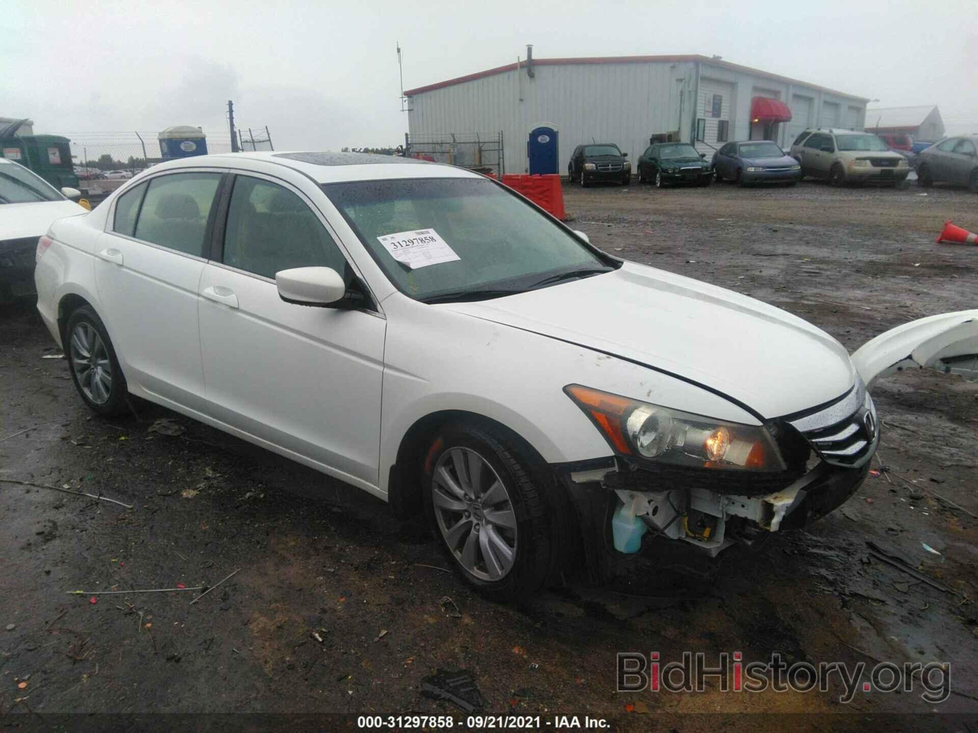 Photo 1HGCP2F82BA065626 - HONDA ACCORD SDN 2011