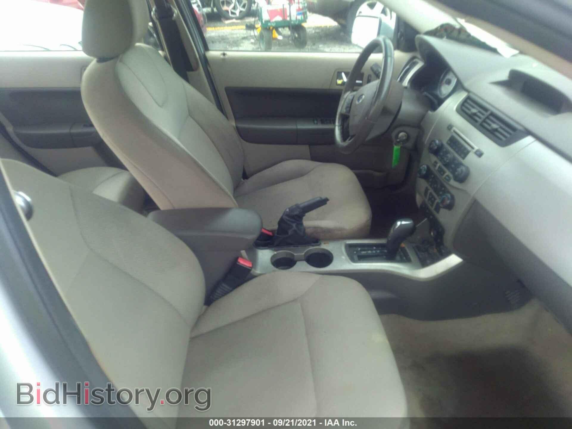 2008 FORD FOCUS - VIN: 1FAHP35N88W158590 - Фото 5