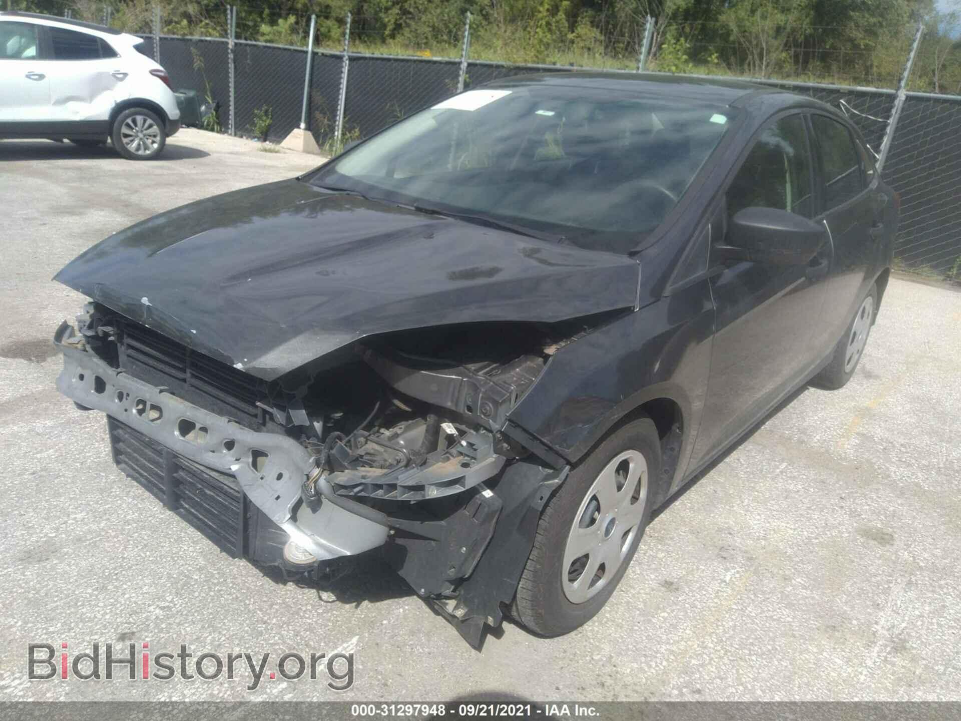 2017 FORD FOCUS - VIN: 1FADP3E26HL324675 - Фото 2