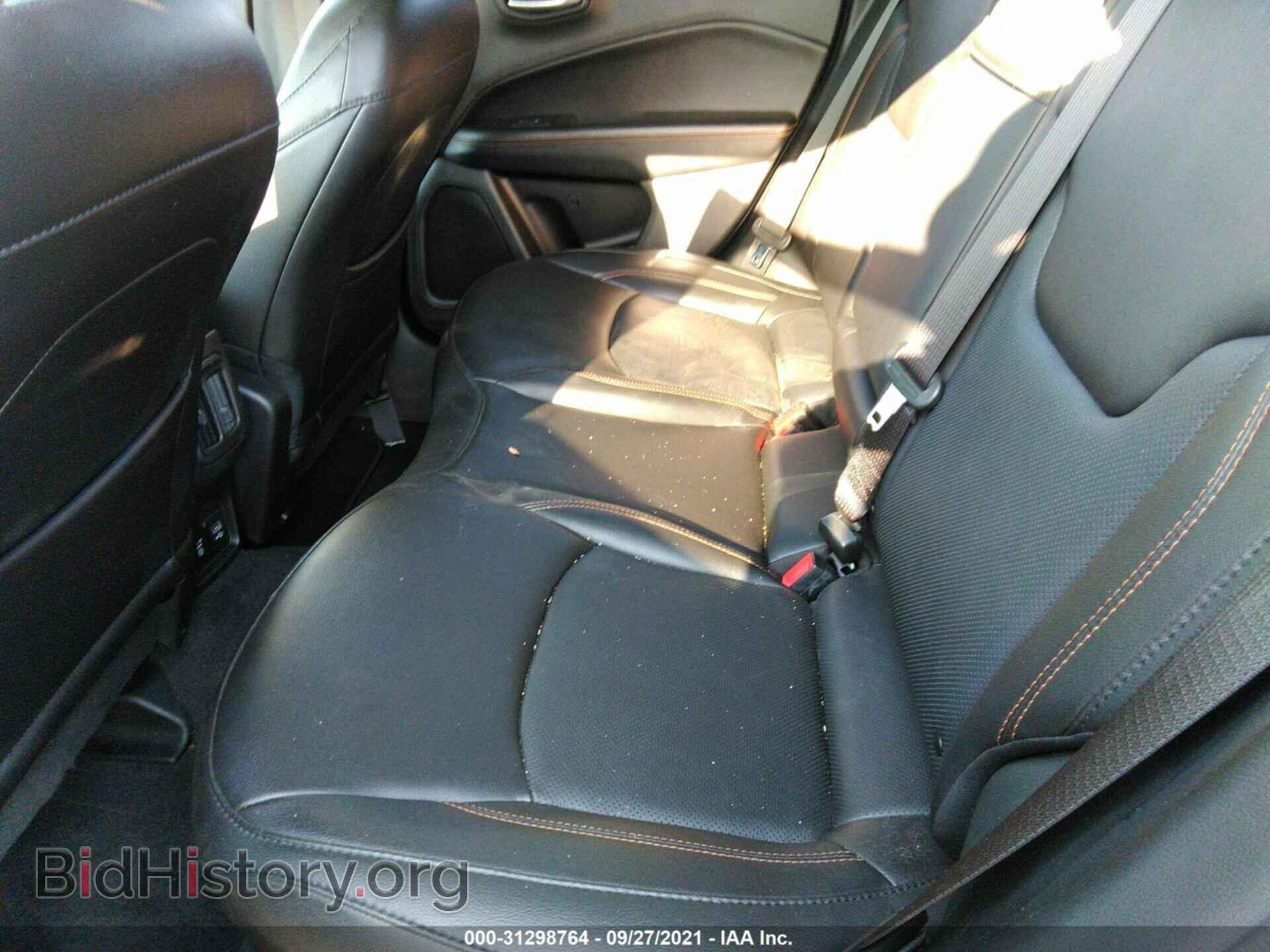 2019 JEEP COMPASS - VIN: 3C4NJCCB0KT725816 - Фото 8