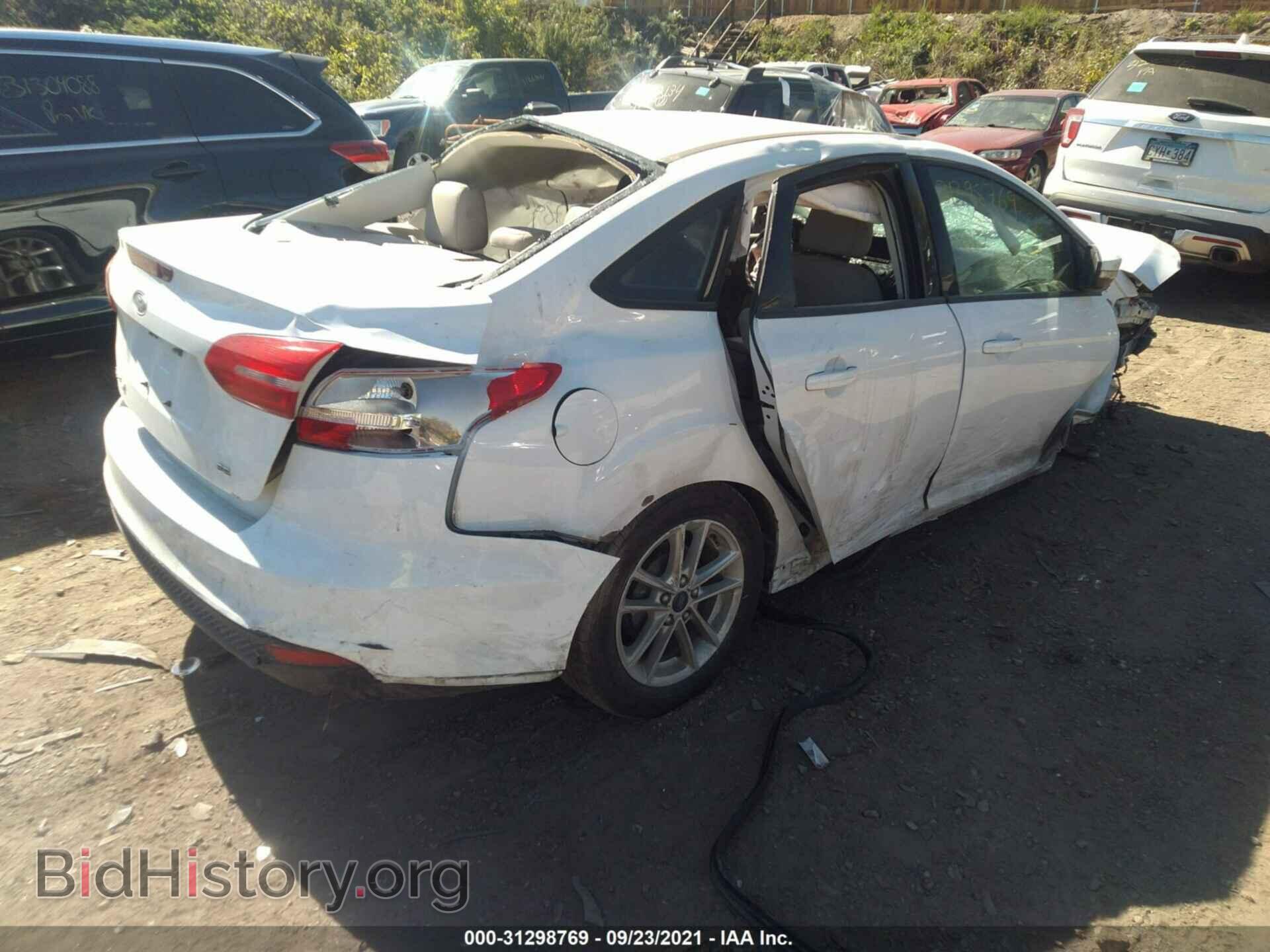 2017 FORD FOCUS - VIN: 1FADP3F20HL314366 - Фото 4