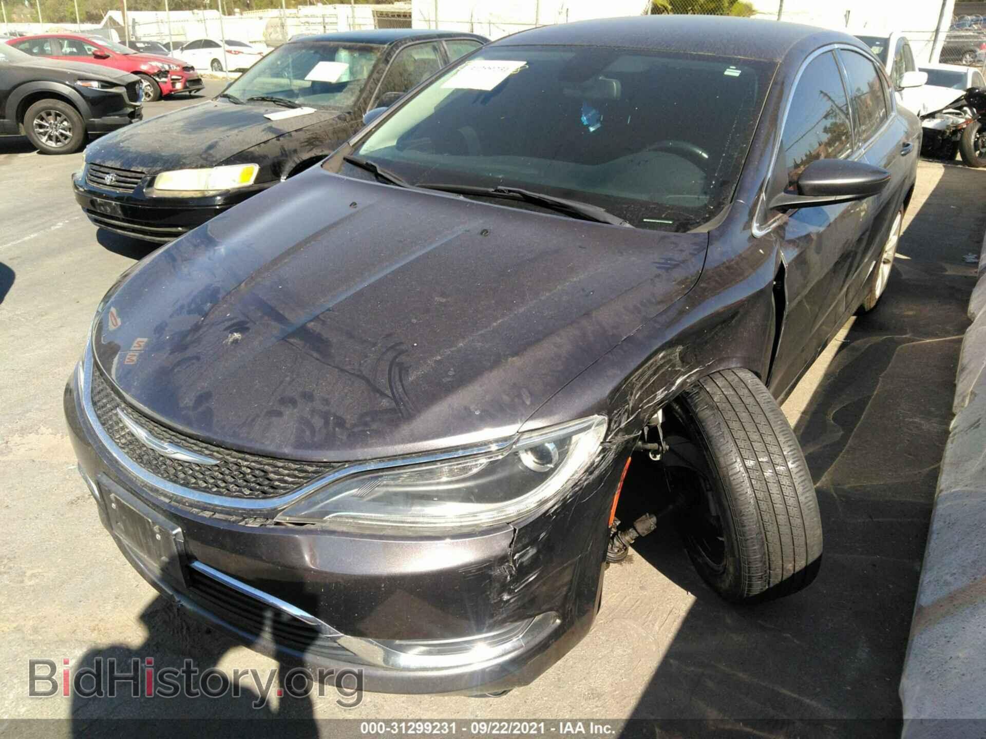 2015 CHRYSLER 200 - VIN: 1C3CCCAB7FN645119 - Фото 2