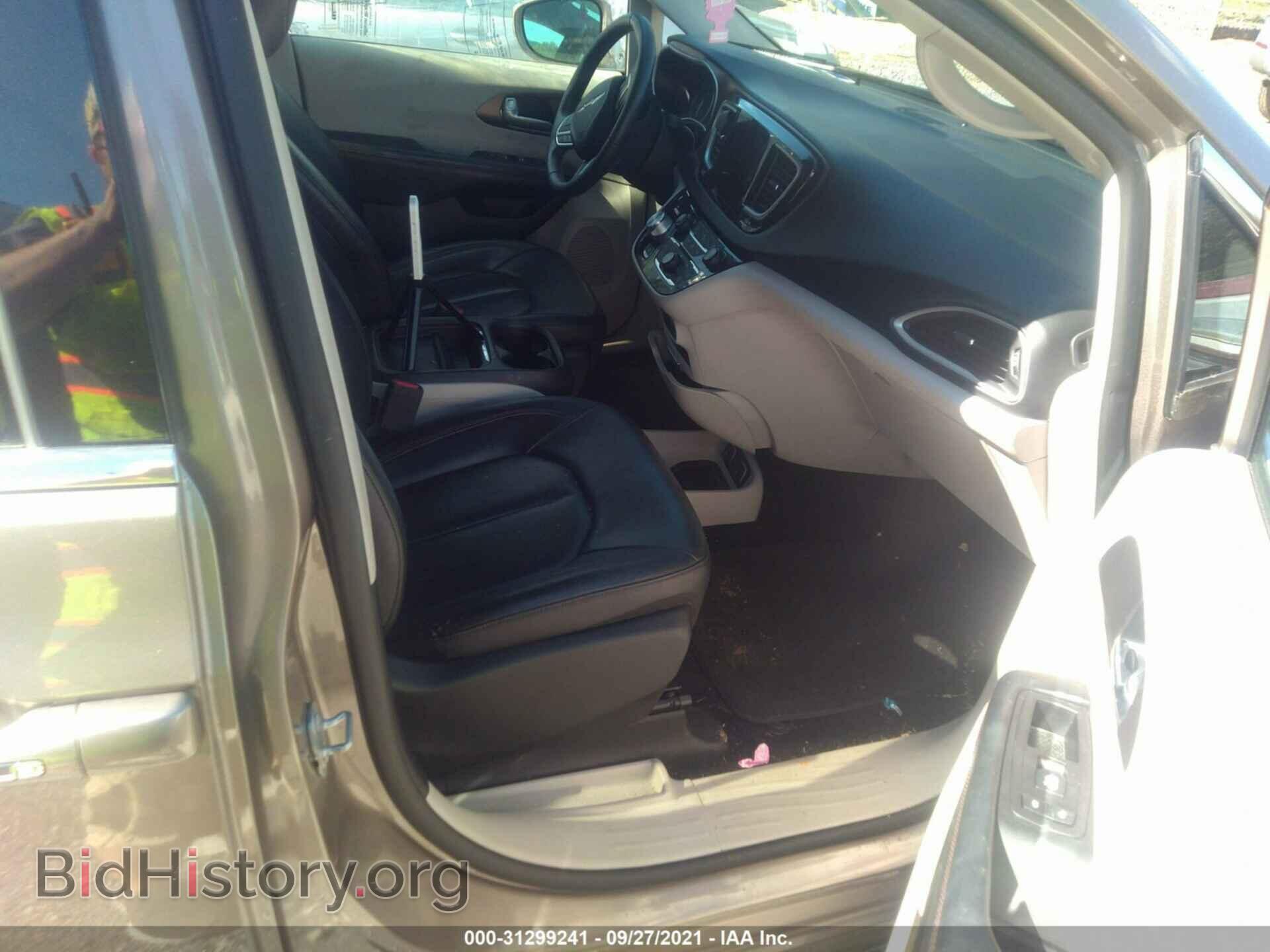 2017 CHRYSLER PACIFICA - VIN: 2C4RC1BG8HR804529 - Photo 5