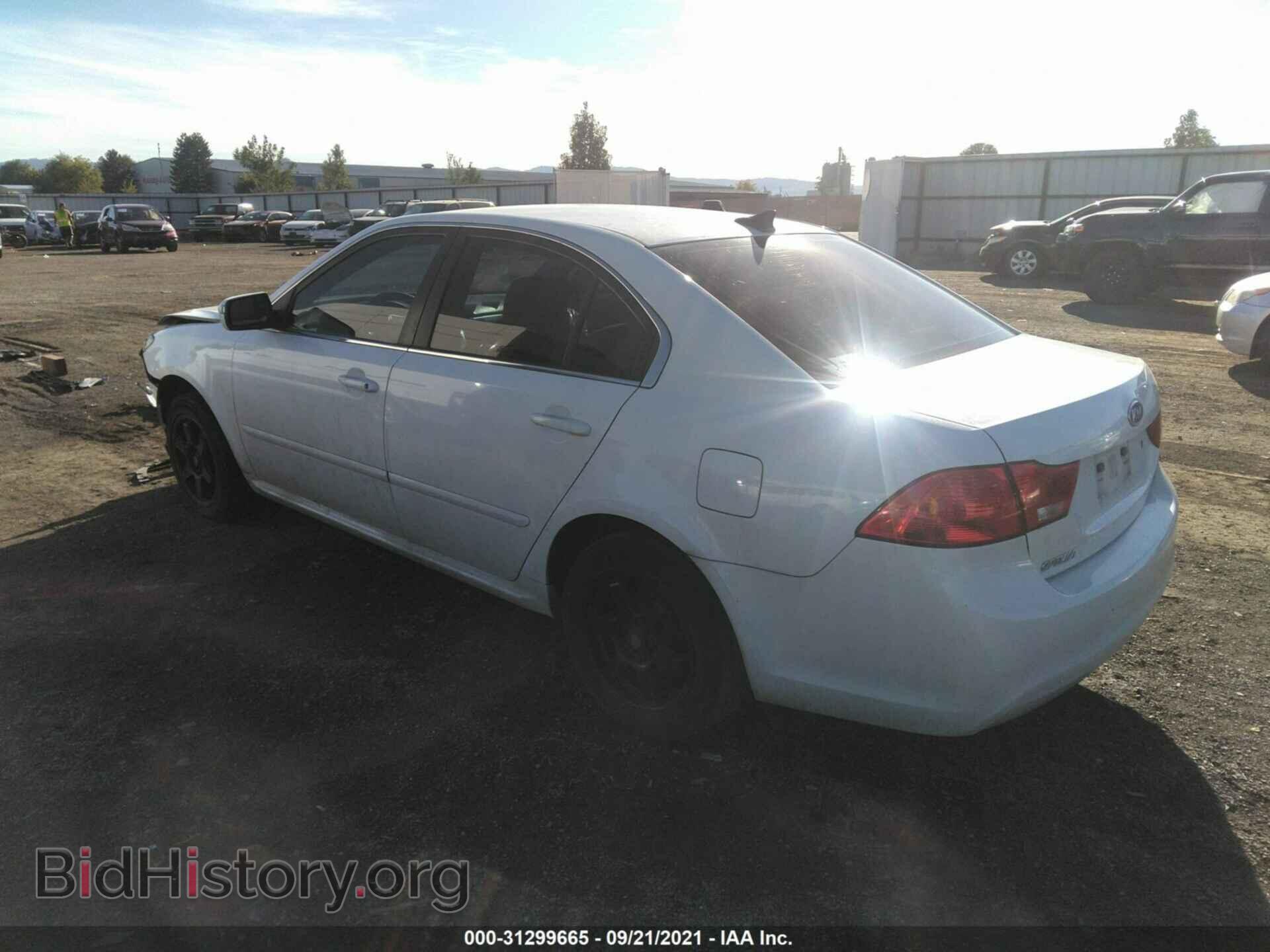 2009 KIA OPTIMA - VIN: KNAGE228395321946 - Фото 3