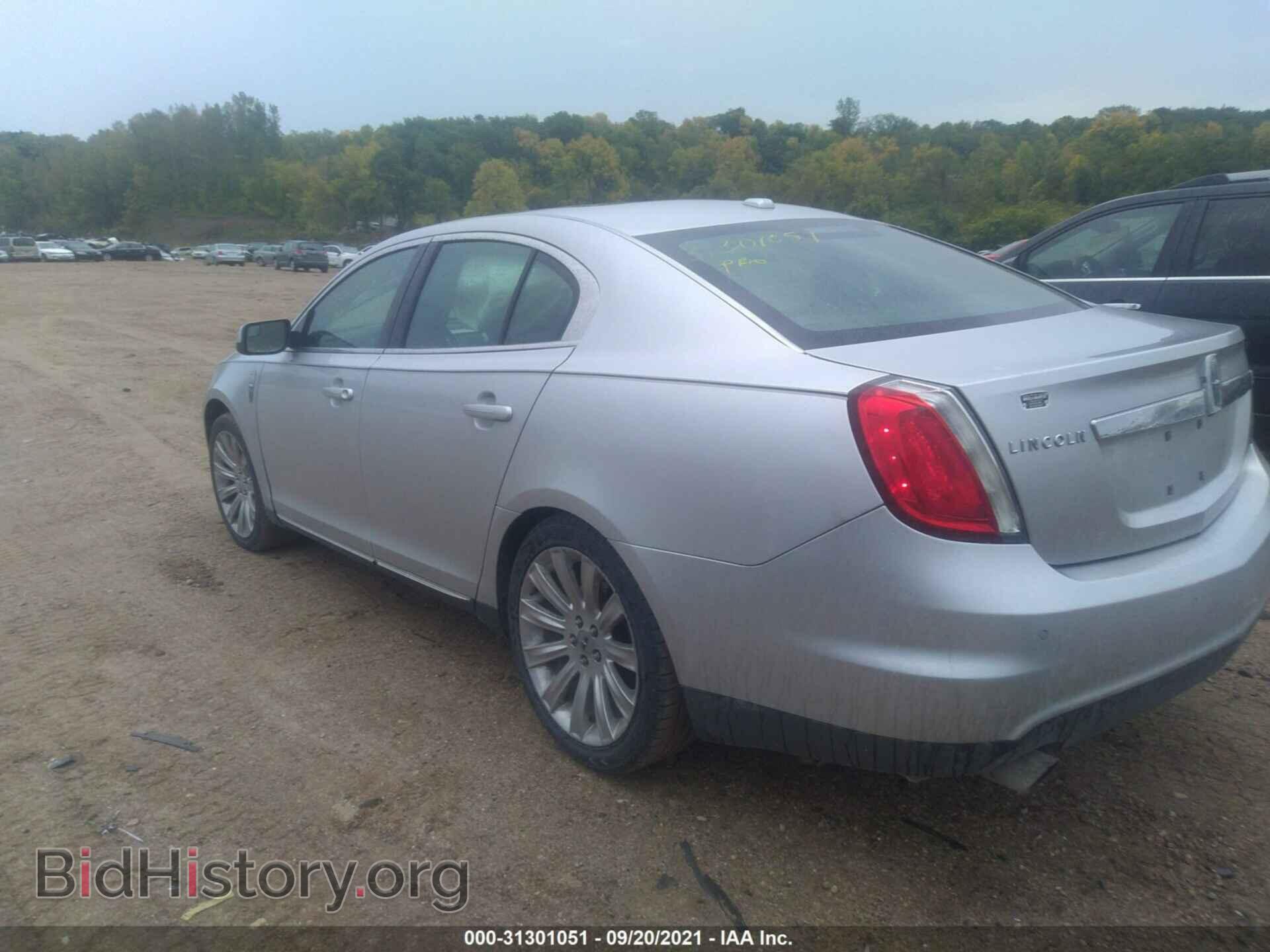 2010 LINCOLN MKS - VIN: 1LNHL9FT9AG603159 - Фото 3