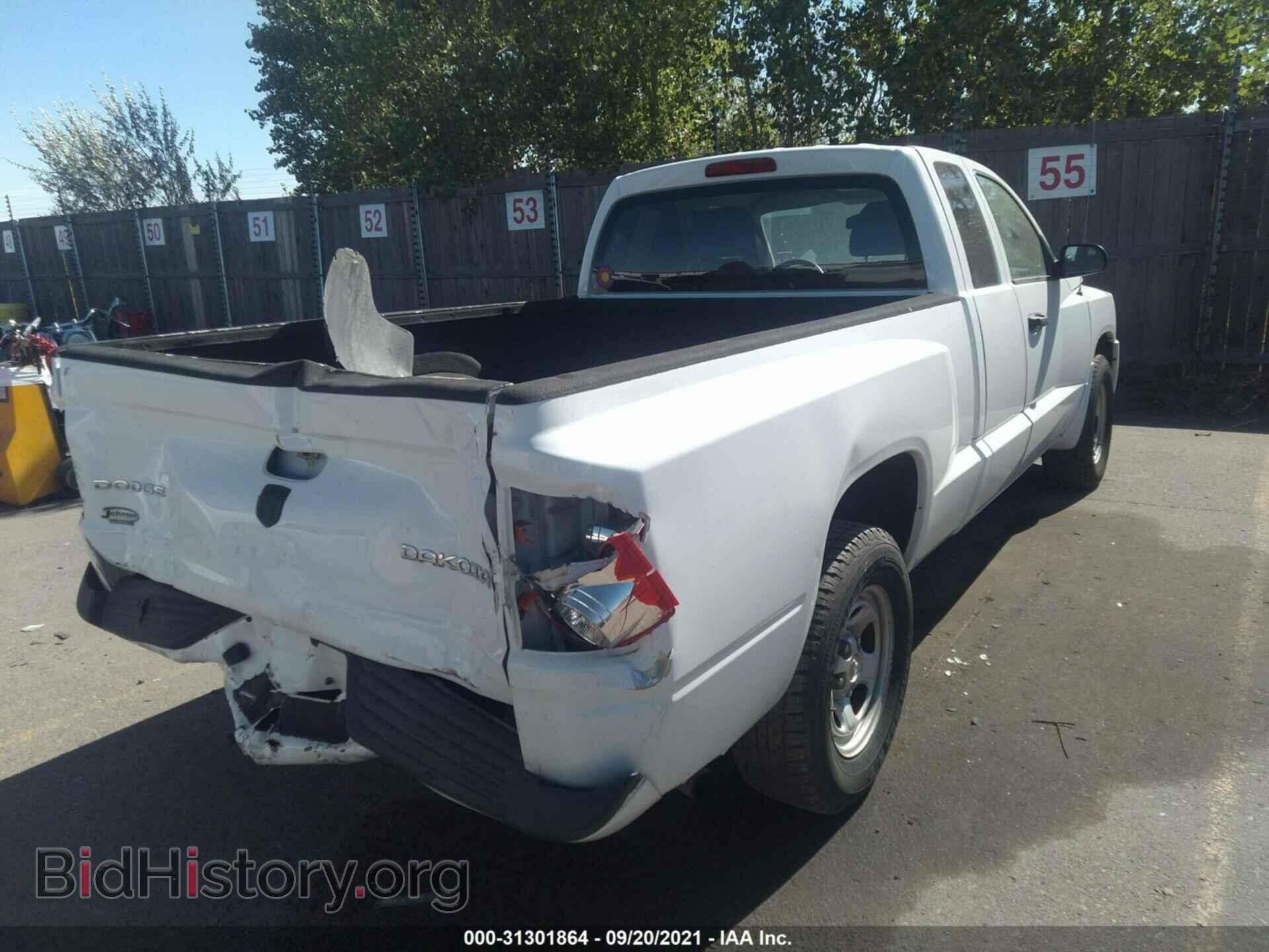 2011 RAM DAKOTA - VIN: 1D7RE2BKXBS596329 - Фото 4