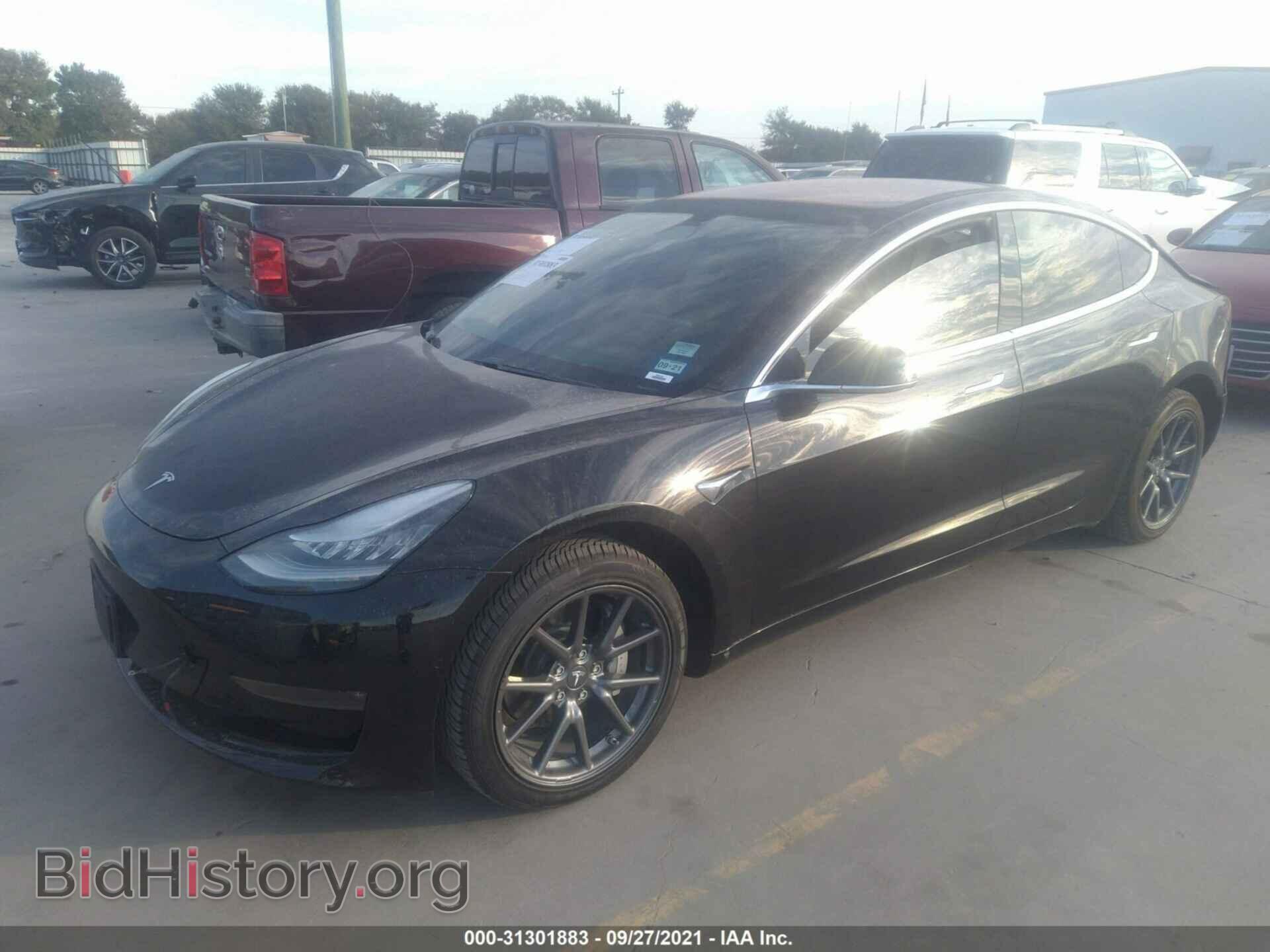 2018 TESLA MODEL 3 - VIN: 5YJ3E1EA8JF057166 - Фото 2