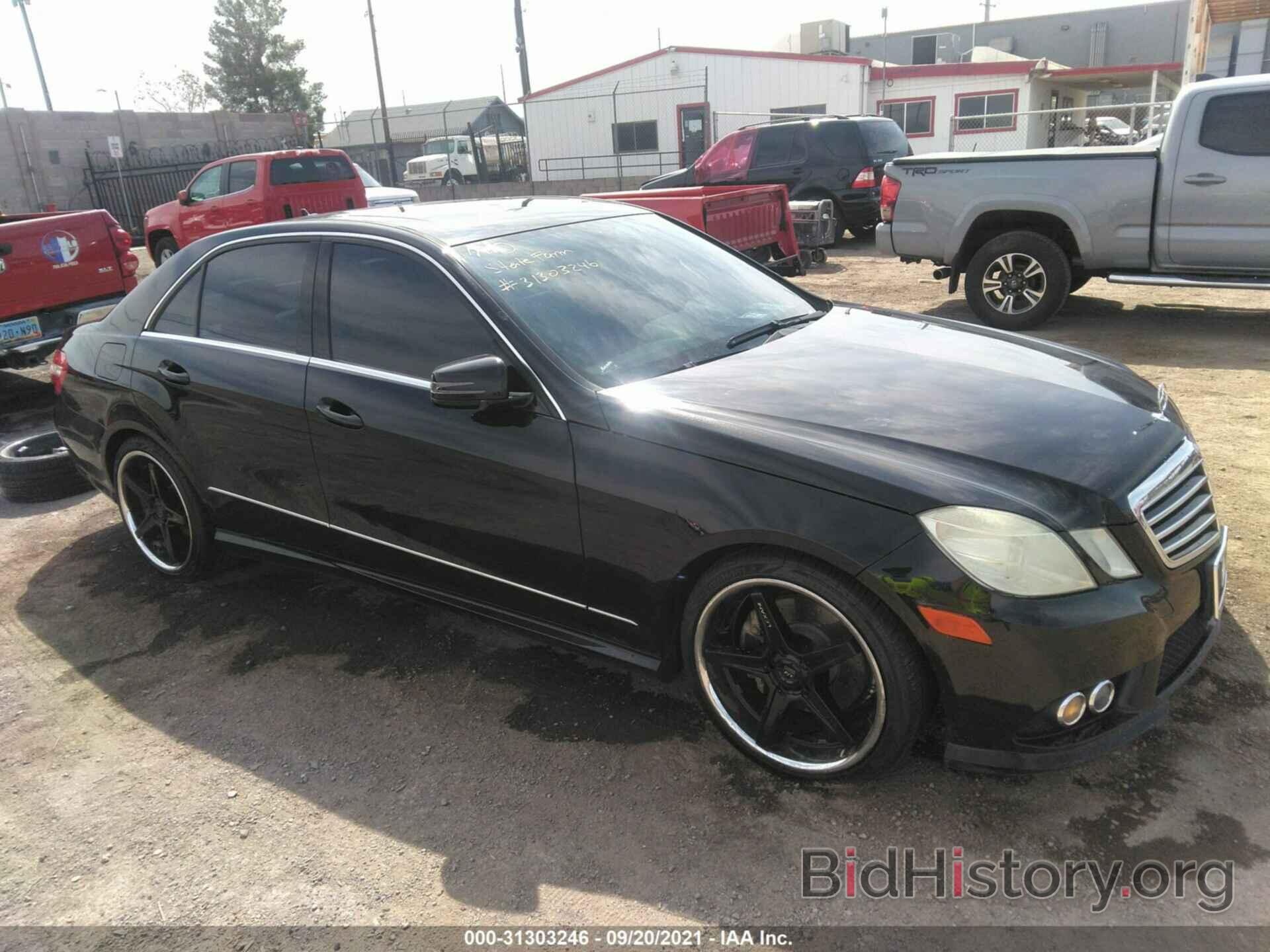 Photo WDDHF8HB2AA143314 - MERCEDES-BENZ E-CLASS 2010