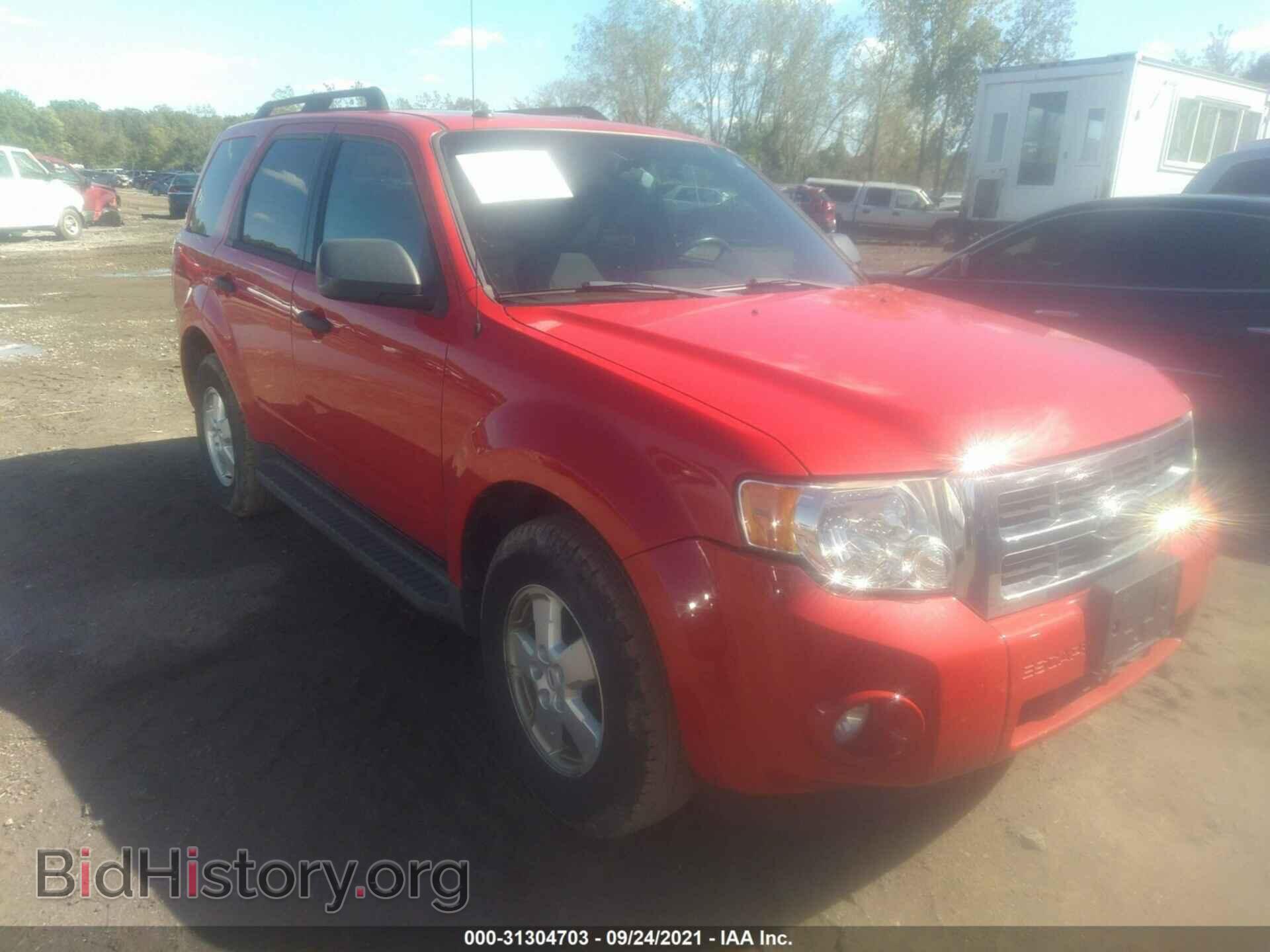 Photo 1FMCU93G09KA49680 - FORD ESCAPE 2009