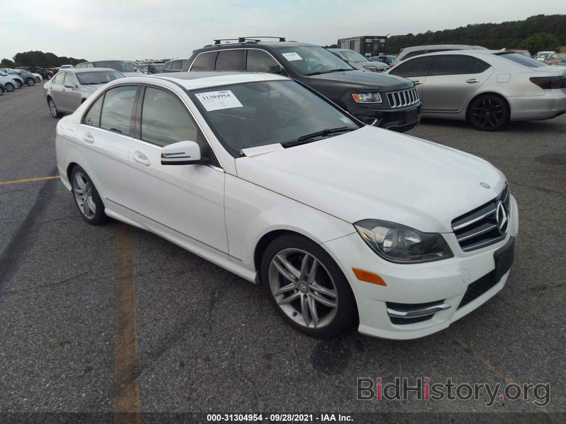 Photo WDDGF8AB9ER319952 - MERCEDES-BENZ C-CLASS 2014