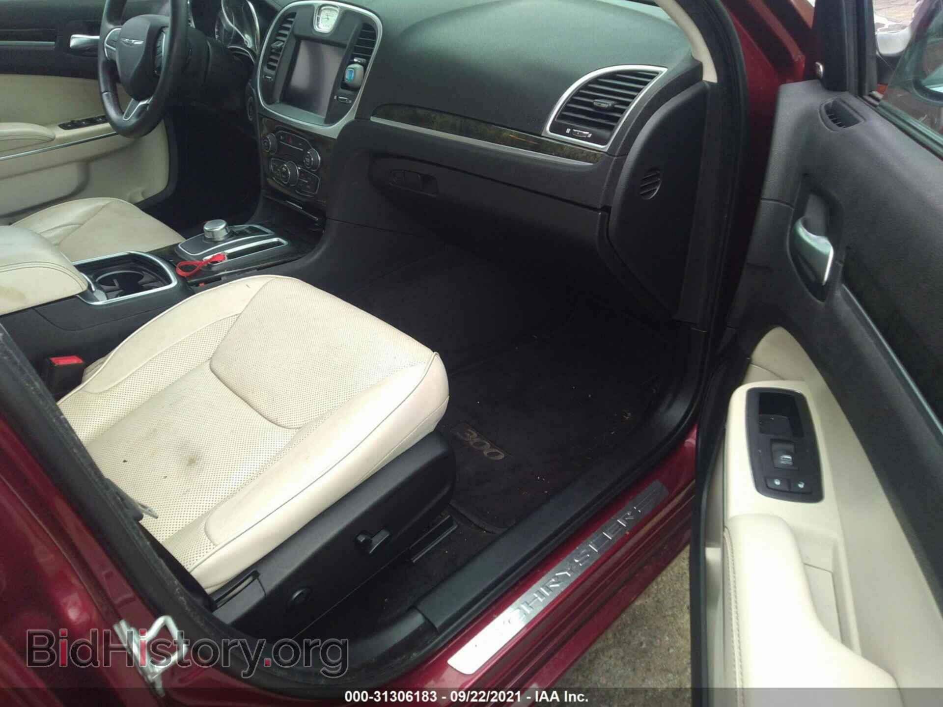 2016 CHRYSLER 300 - VIN: 2C3CCAEGXGH239436 - Фото 5