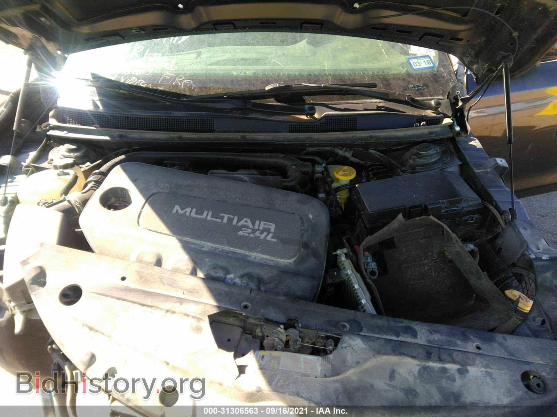2015 CHRYSLER 200 - VIN: 1C3CCCAB7FN602397 - Фото 10