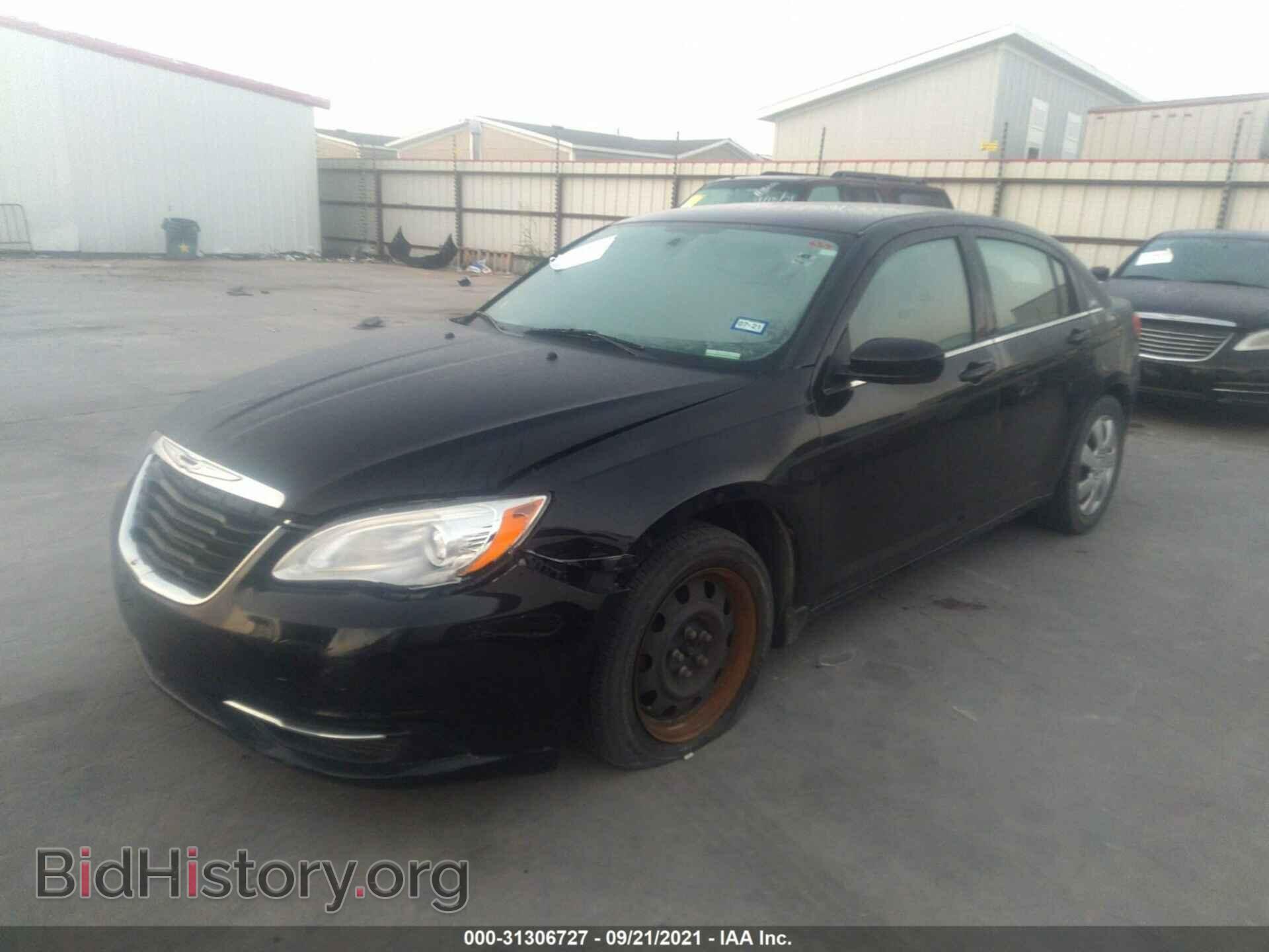 2014 CHRYSLER 200 - VIN: 1C3CCBAB1EN230936 - Фото 2