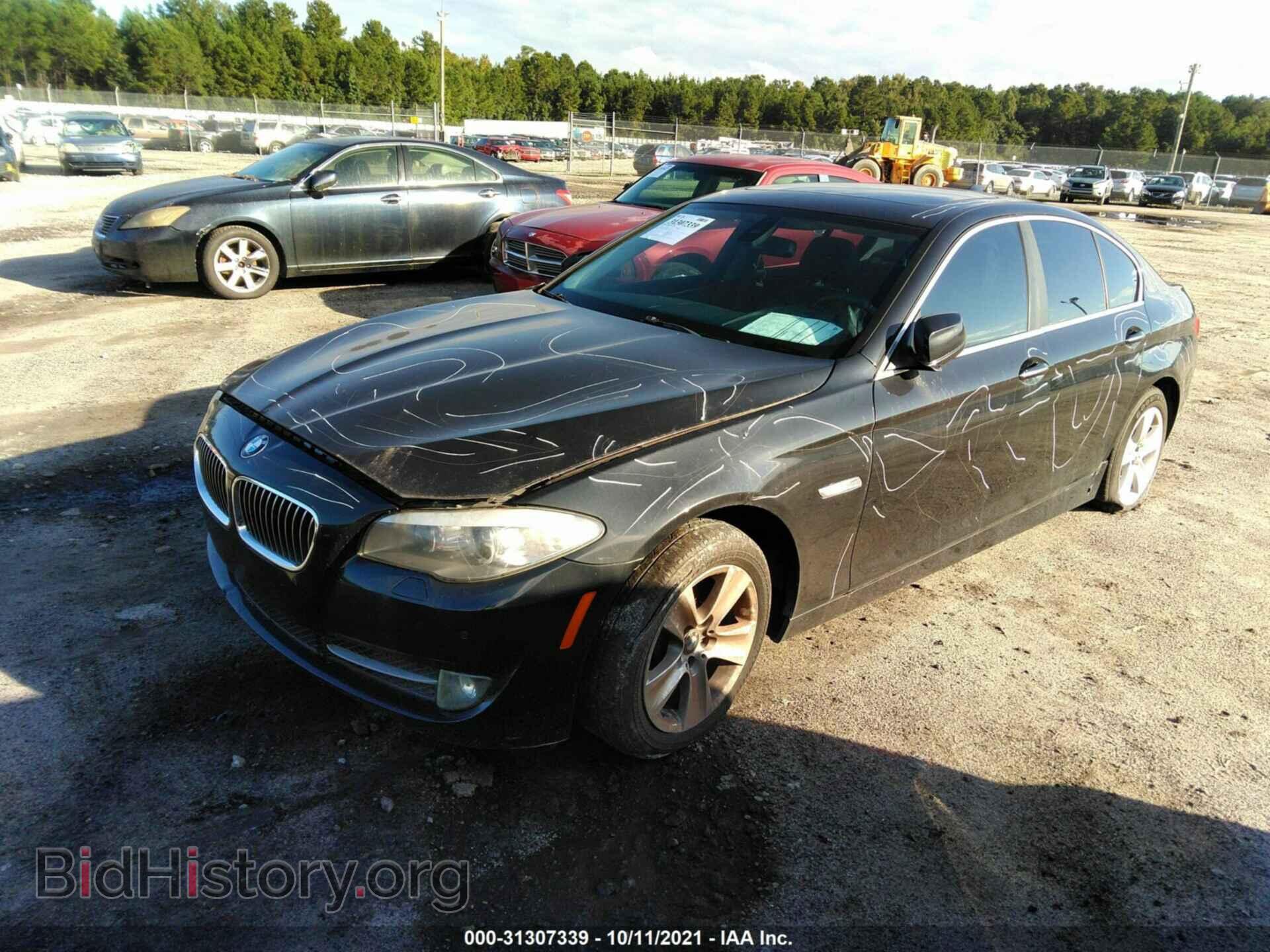 2012 BMW 5 SERIES - VIN: WBAXG5C59CDW85544 - Photo 2