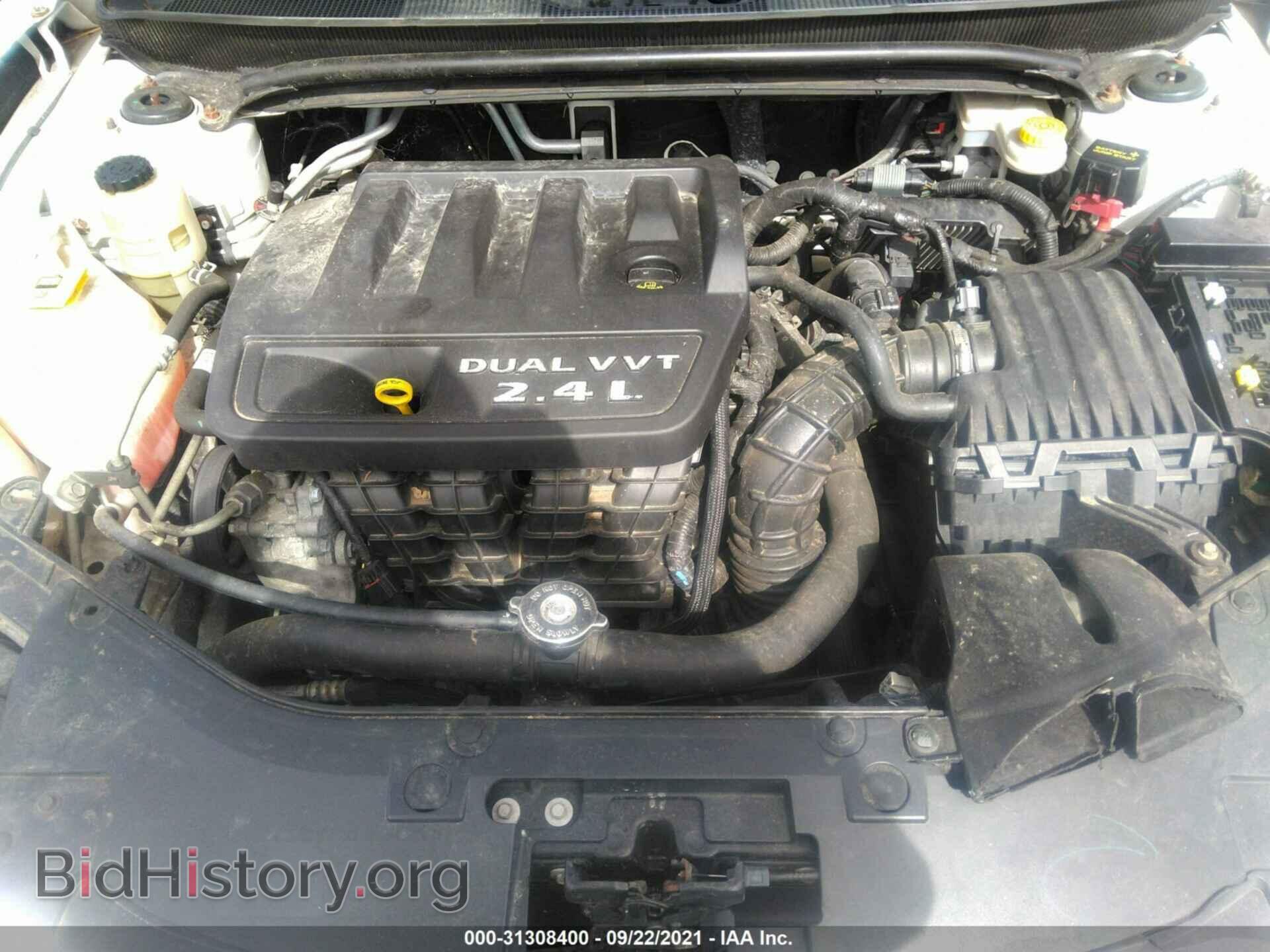 2012 CHRYSLER 200 - VIN: 1C3CCBBB1CN106452 - Photo 10