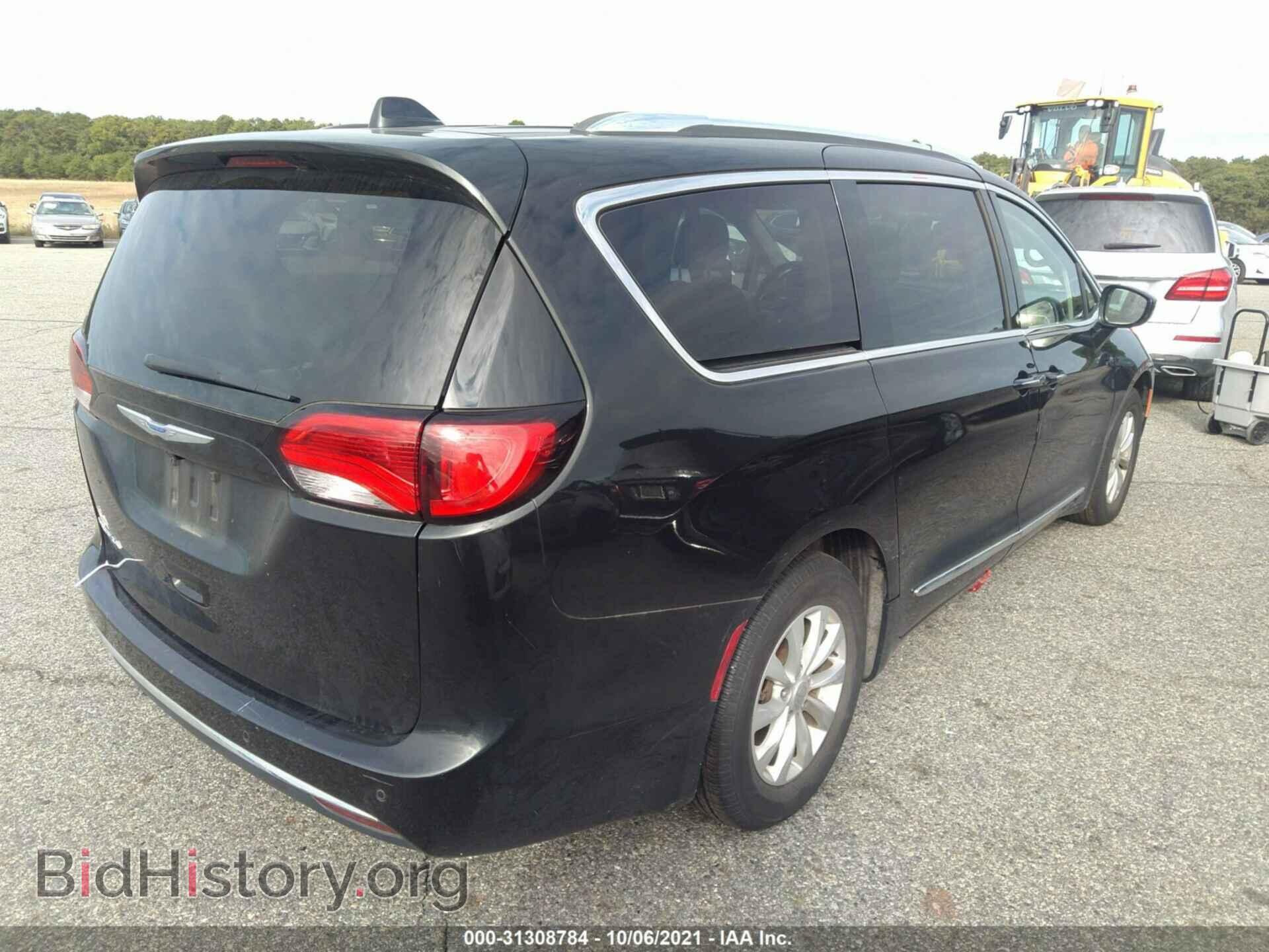 2019 CHRYSLER PACIFICA - VIN: 2C4RC1BG1KR523700 - Photo 4