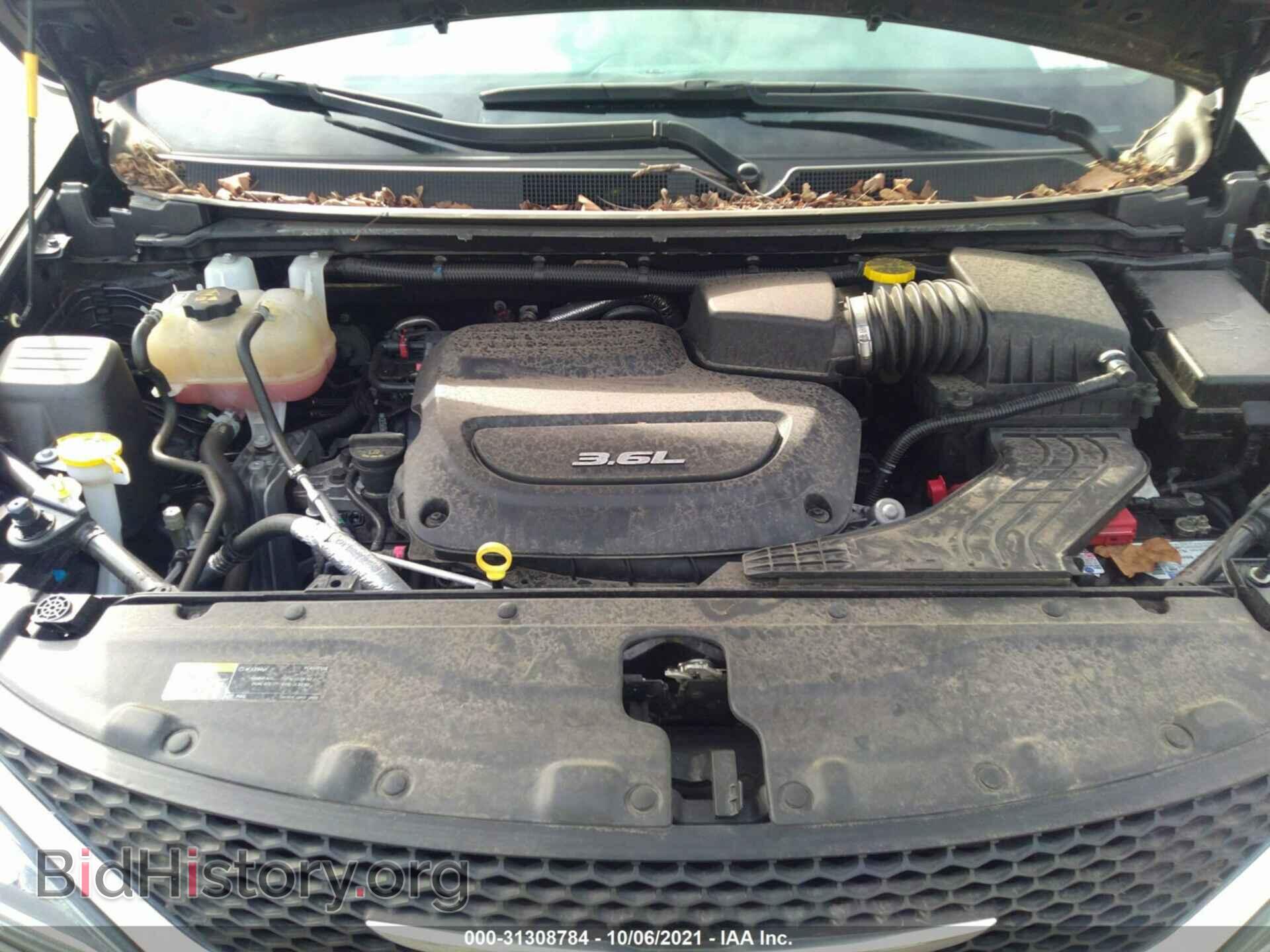2019 CHRYSLER PACIFICA - VIN: 2C4RC1BG1KR523700 - Photo 10