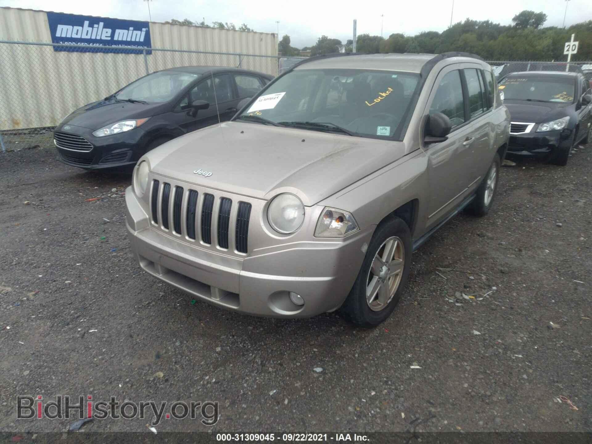 2010 JEEP COMPASS - VIN: 1J4NT4FB0AD553829 - Фото 2