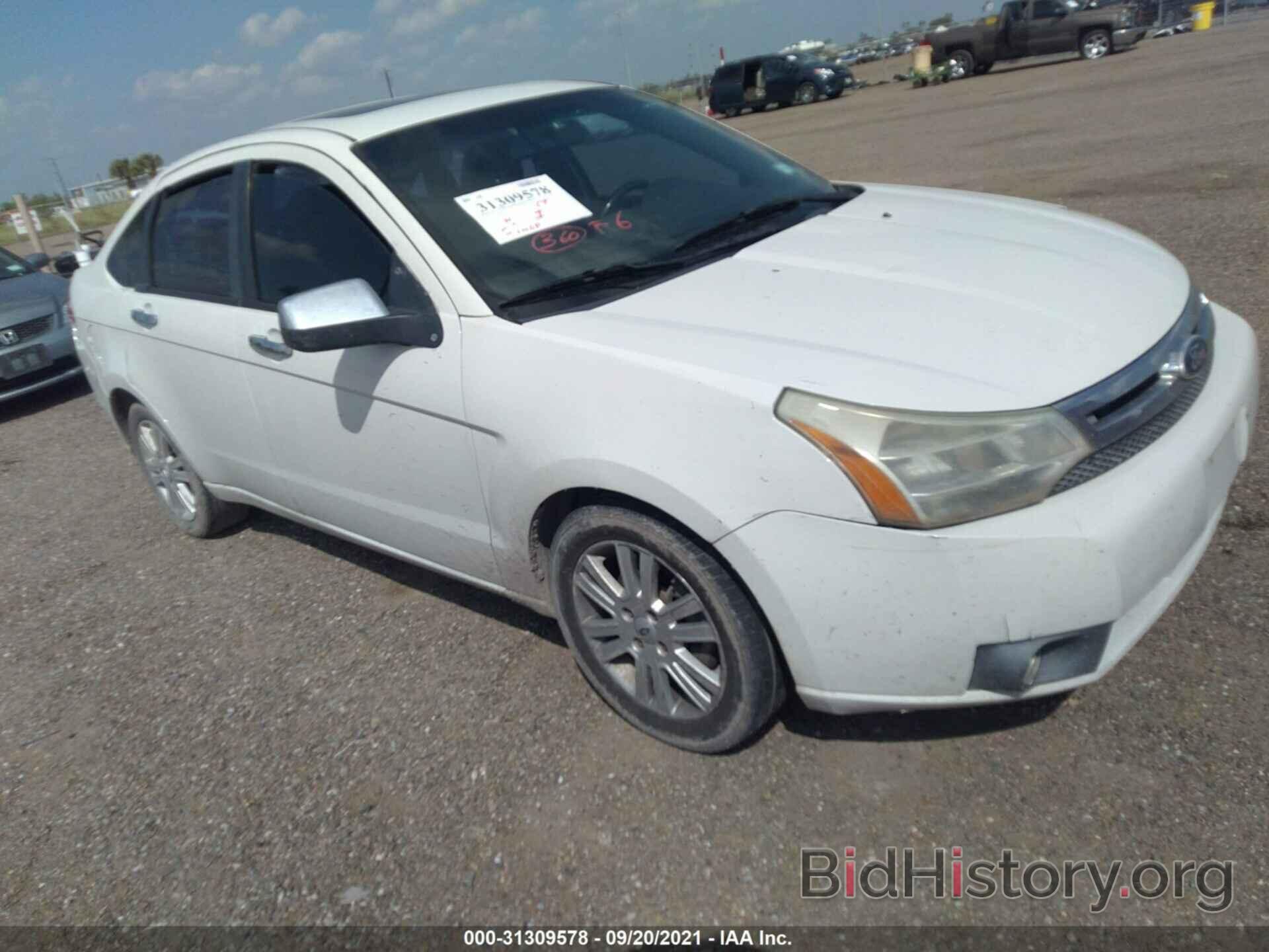 Photo 1FAHP3HN4AW286035 - FORD FOCUS 2010