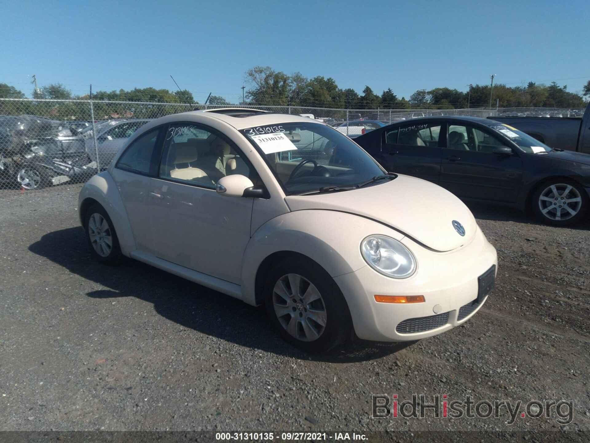 Photo 3VWRW3AG0AM035278 - VOLKSWAGEN NEW BEETLE COUPE 2010