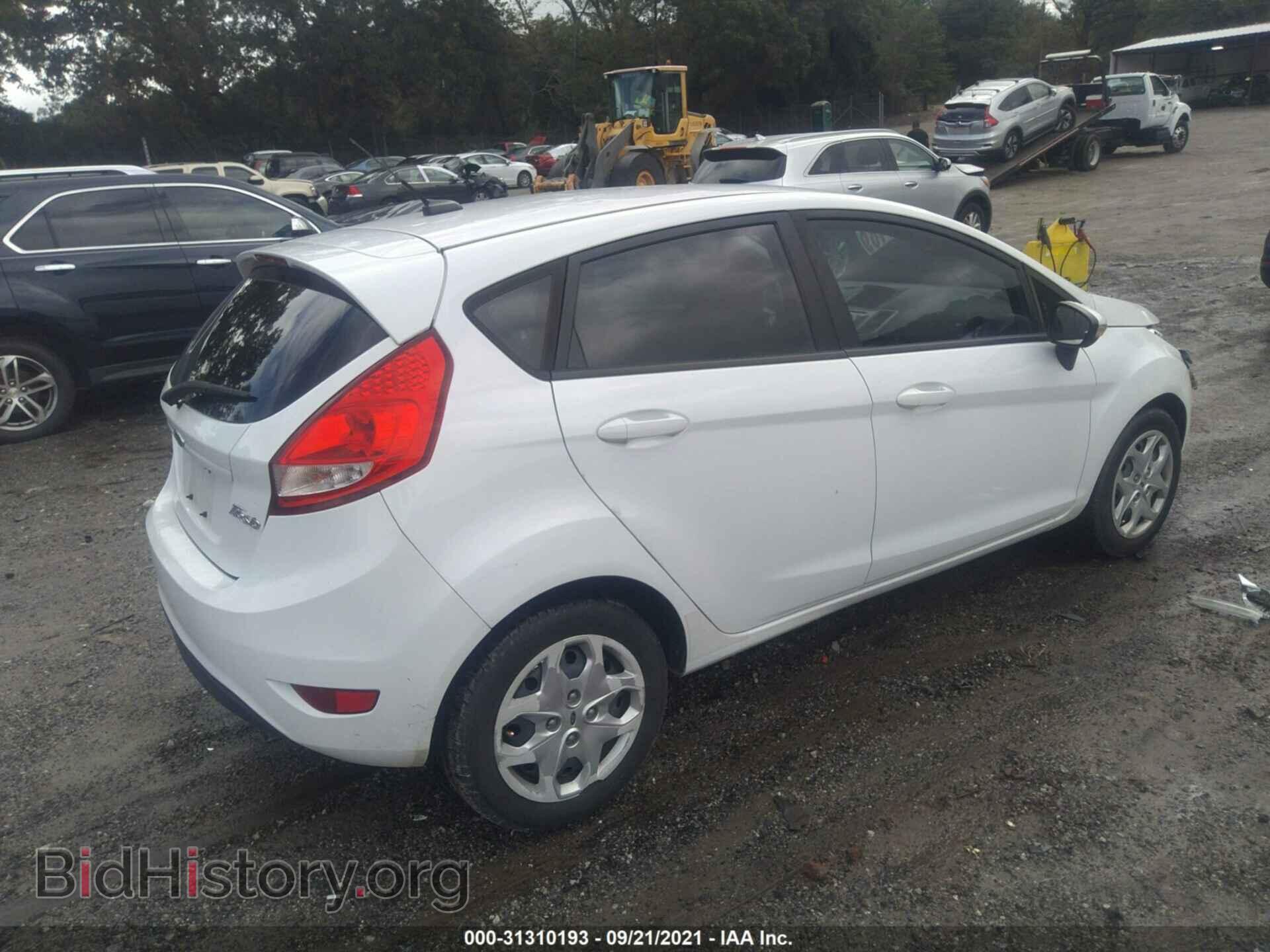 2013 FORD FIESTA - VIN: 3FADP4EJ8DM195781 - Фото 4