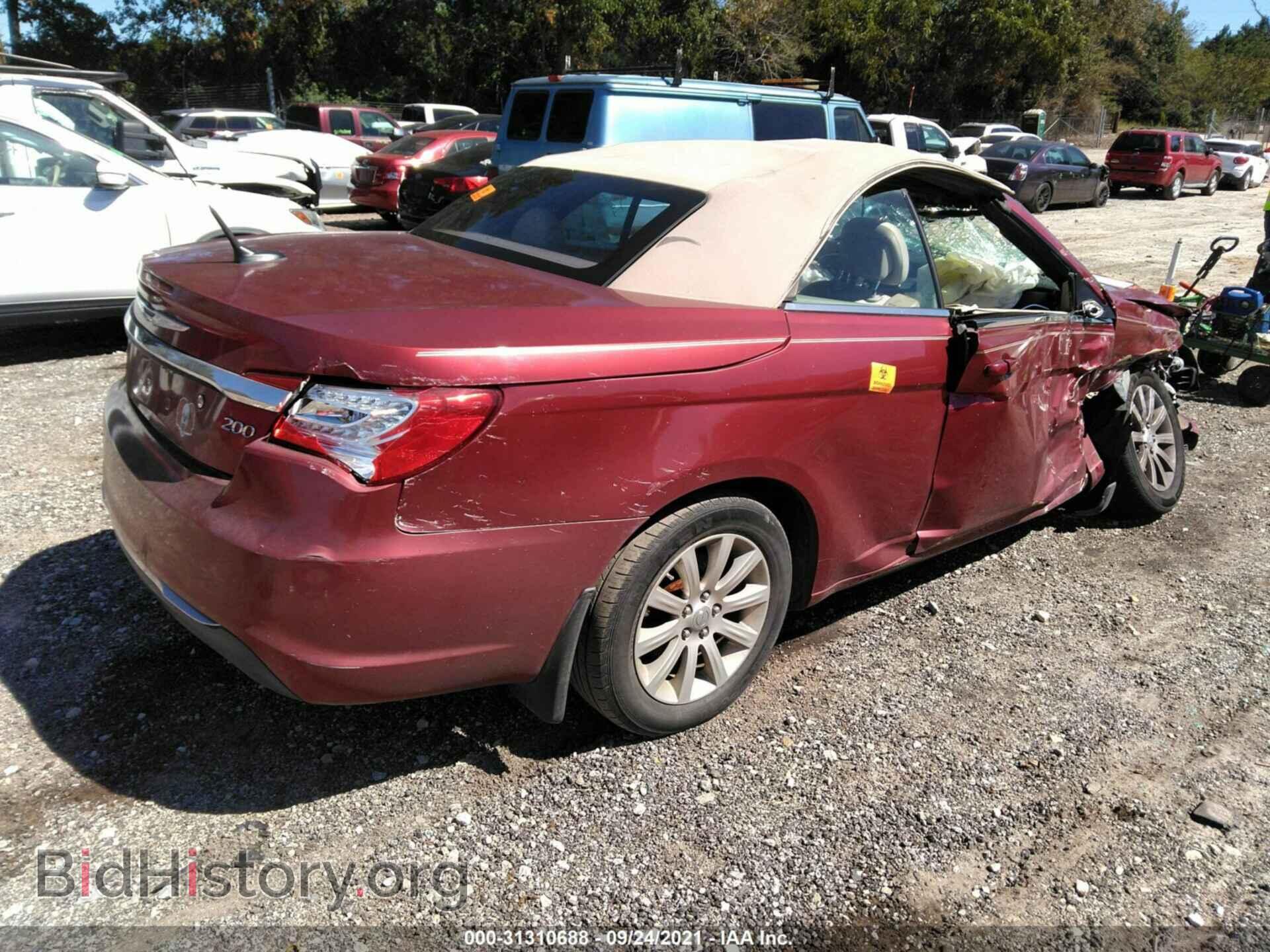 2011 CHRYSLER 200 - VIN: 1C3BC2EG6BN532669 - Фото 4