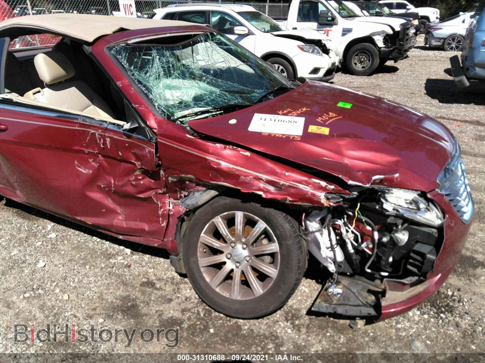 2011 CHRYSLER 200 - VIN: 1C3BC2EG6BN532669 - Фото 6