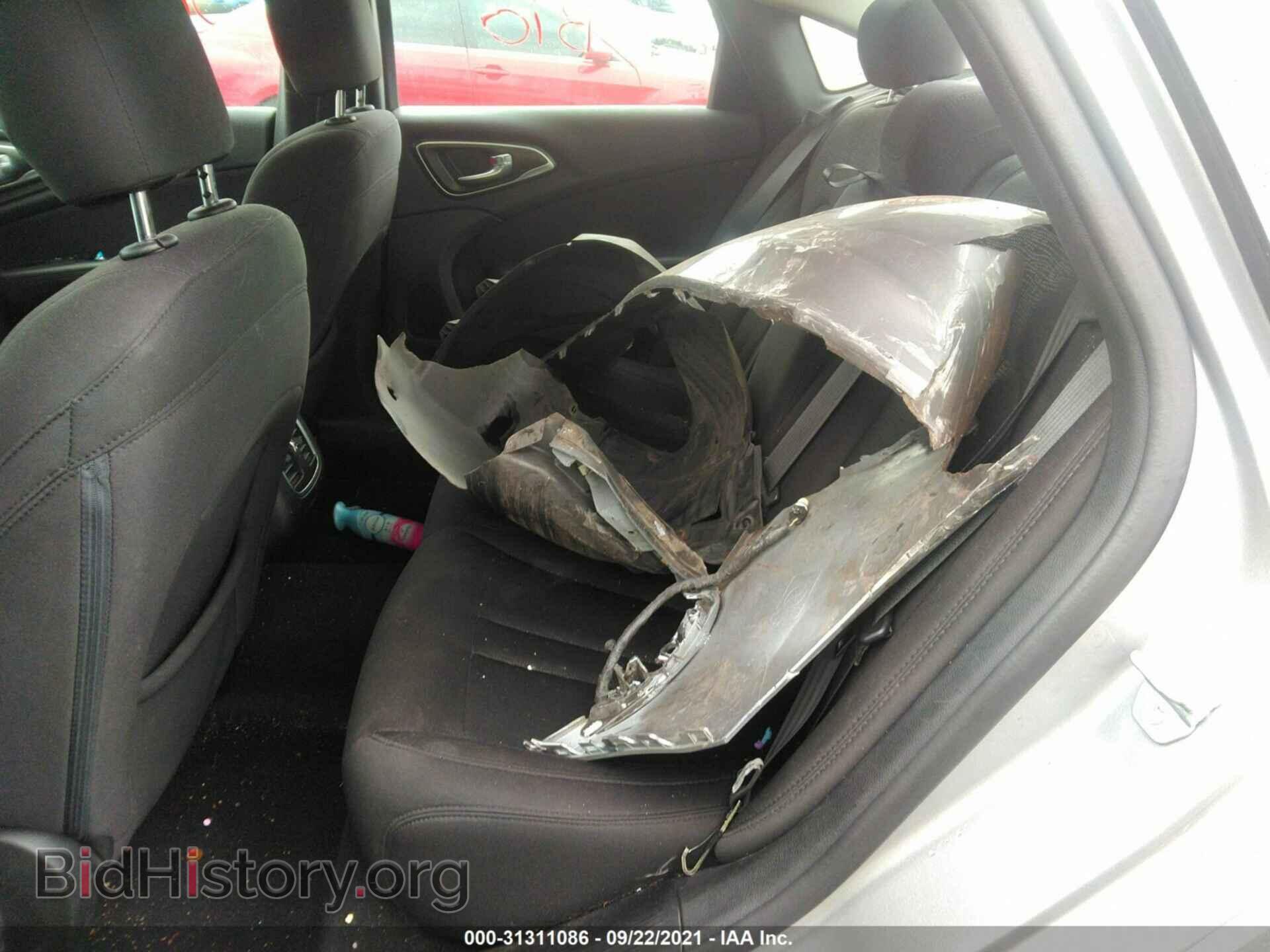 2015 CHRYSLER 200 - VIN: 1C3CCCABXFN623146 - Фото 8